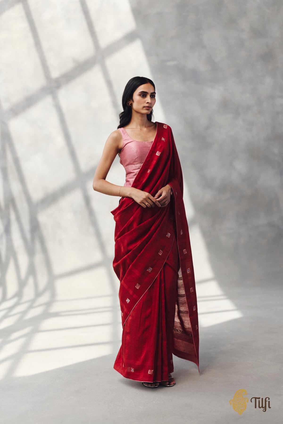 'Arpita' Maroon Pure Cotton Linen Banarasi Handloom Saree