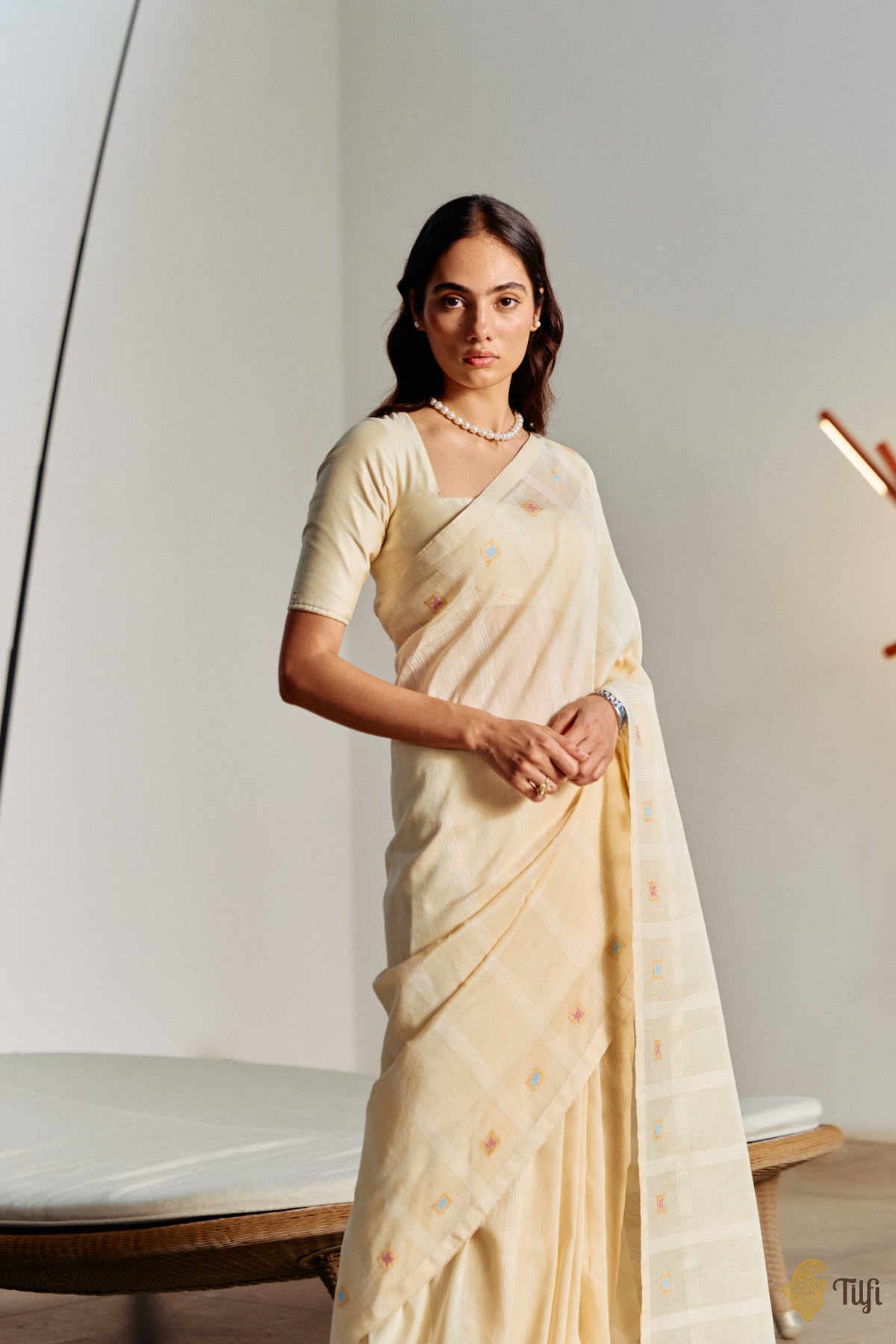 'Arpita' Cream Pure Cotton Linen Banarasi Handloom Saree