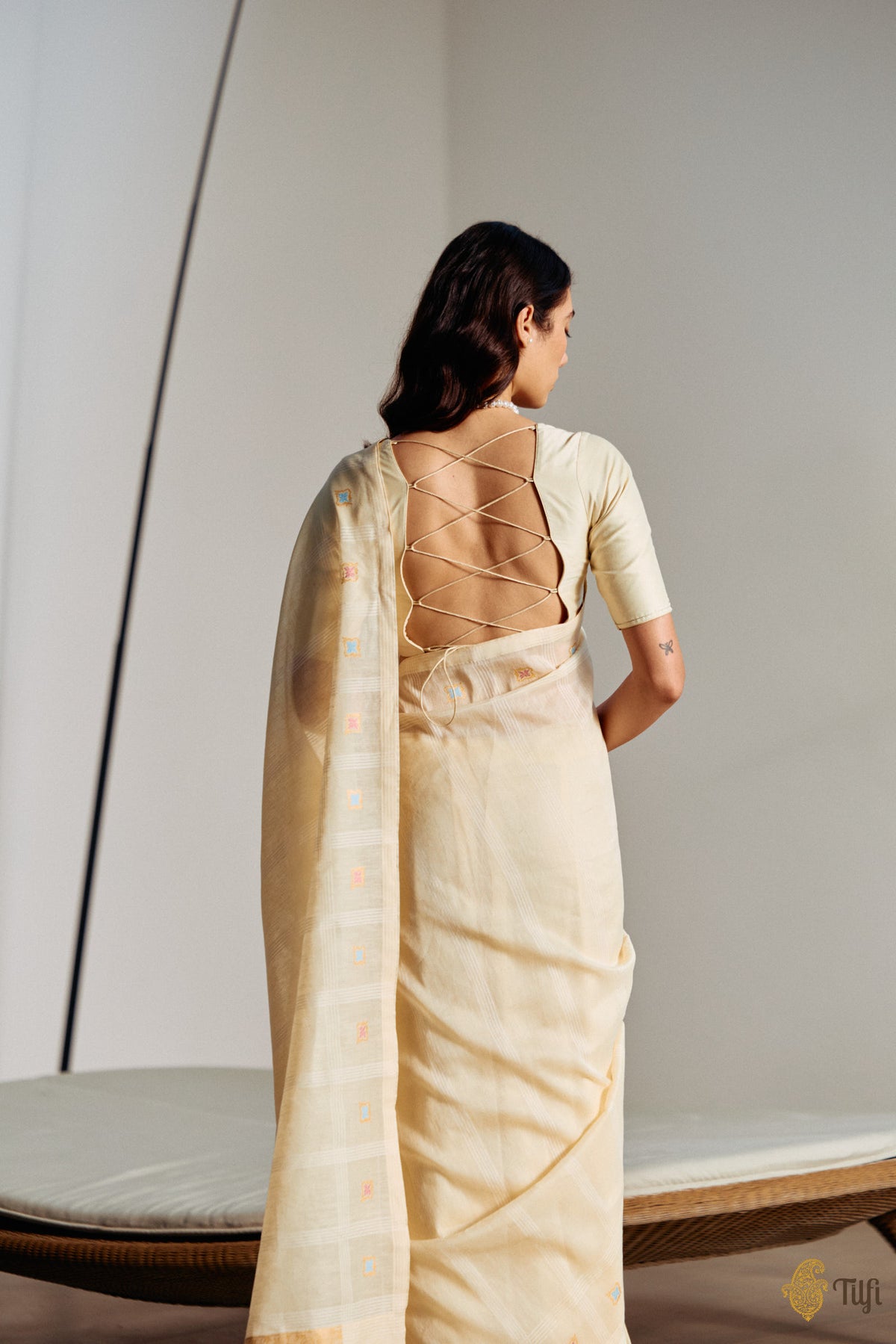 'Arpita' Cream Pure Cotton Linen Banarasi Handloom Saree