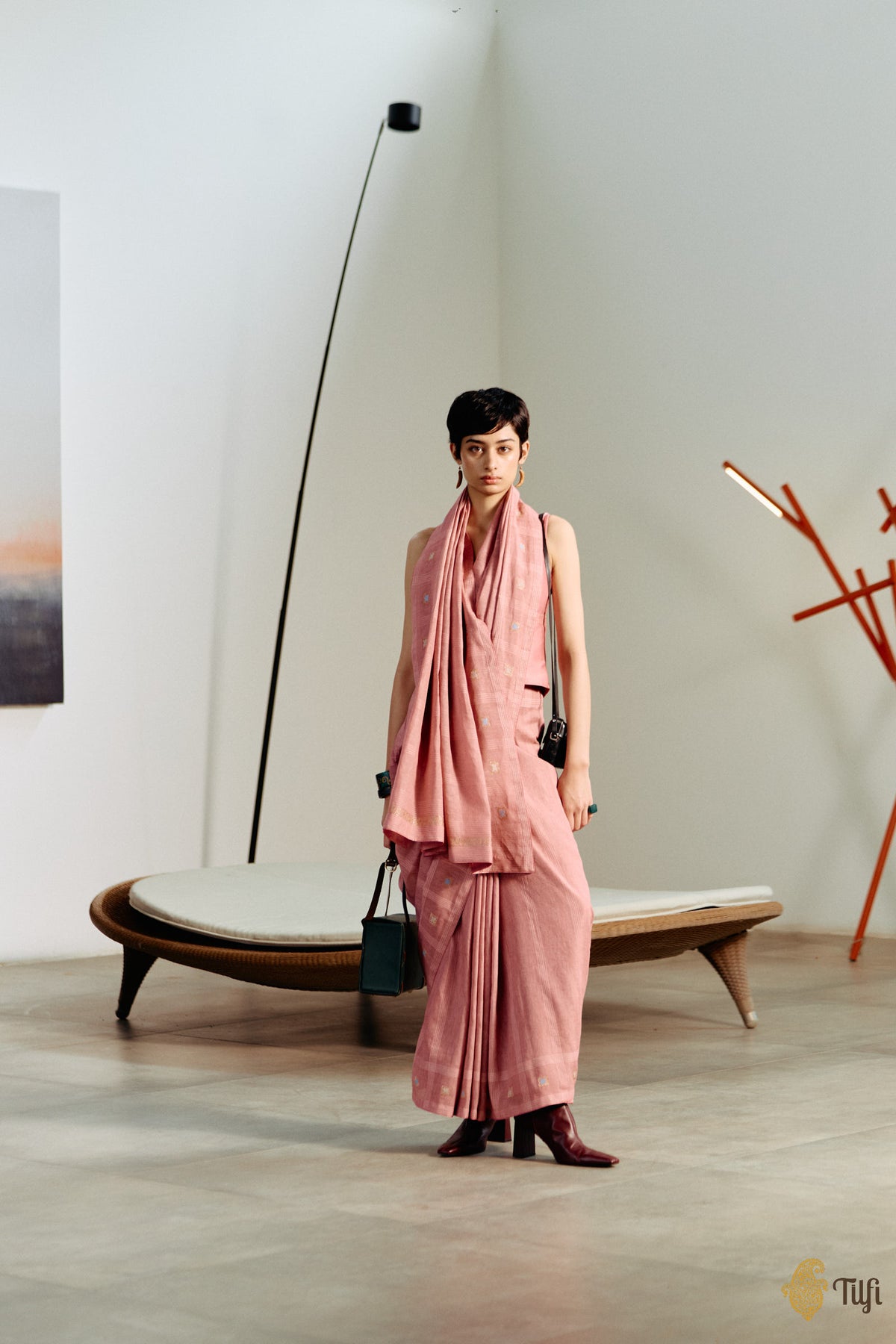 'Arpita' Dusty Pink Pure Cotton Linen Banarasi Handloom Saree