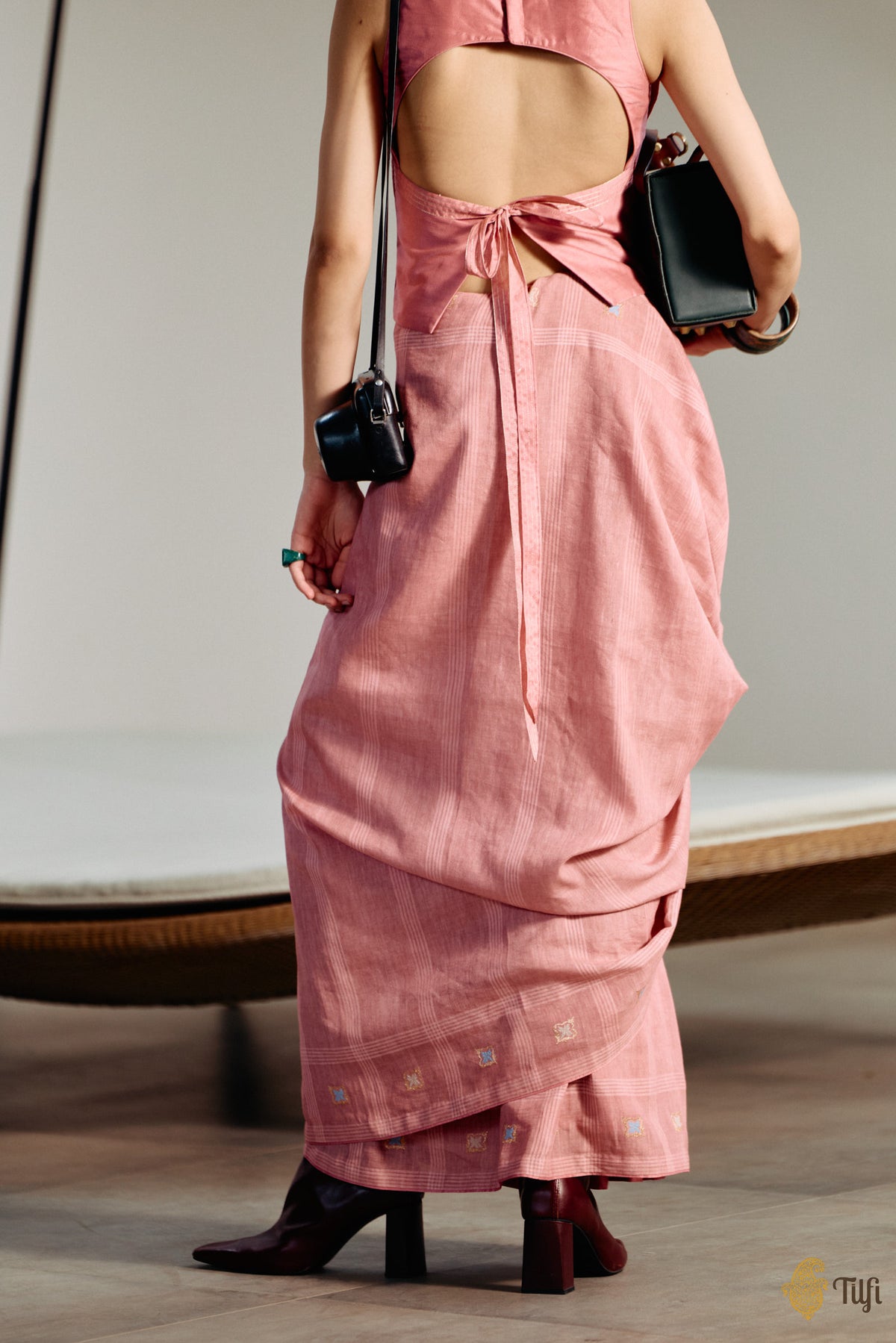 'Arpita' Dusty Pink Pure Cotton Linen Banarasi Handloom Saree