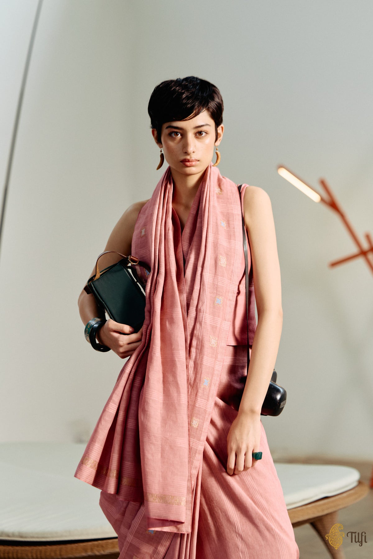 'Arpita' Dusty Pink Pure Cotton Linen Banarasi Handloom Saree