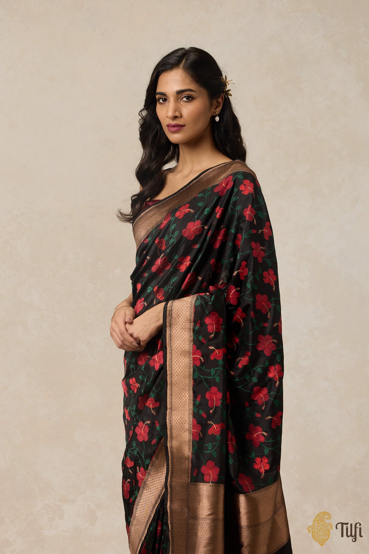 &#39;Hibiscus&#39; Black Pure Katan Silk Banarasi Handloom Saree