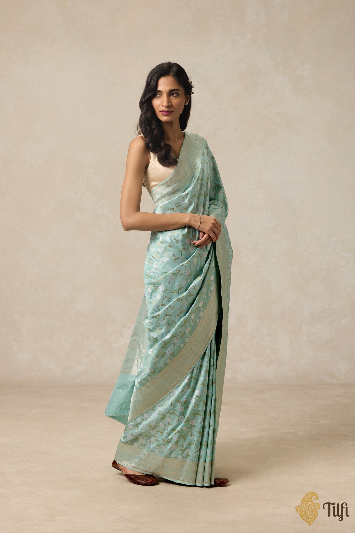 &#39;Jasmine&#39; Baby Blue Pure Katan Silk Banarasi Handloom Saree