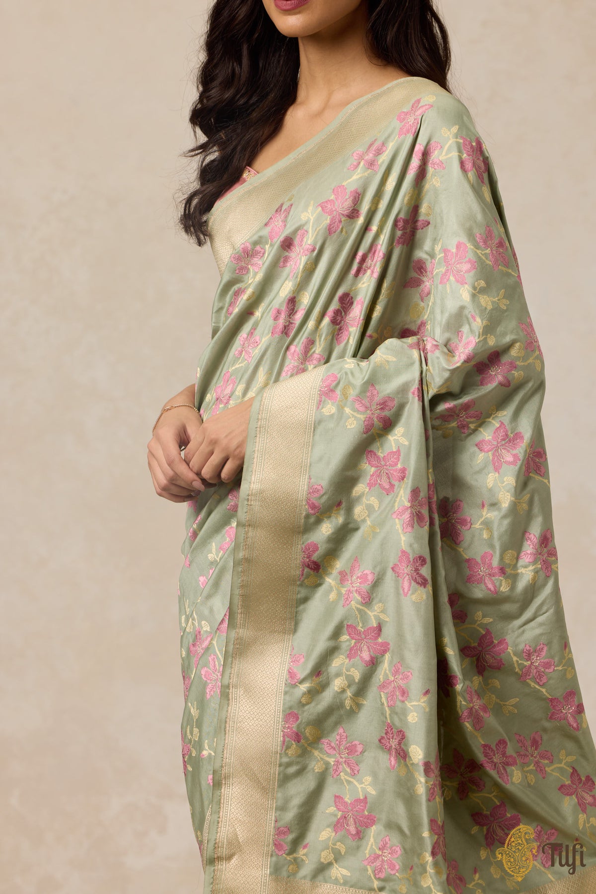 &#39;Kachnar&#39; Pastel Sage Pure Katan Silk Banarasi Handloom Saree