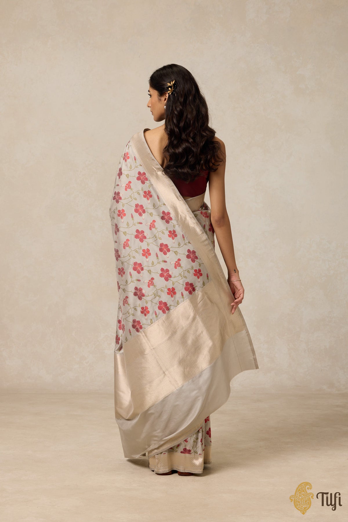 &#39;Hibiscus&#39; Pastel Grey Pure Katan Silk Banarasi Handloom Saree