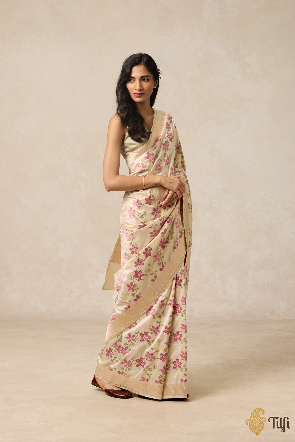 &#39;Kachnar&#39; Off White Pure Katan Silk Banarasi Handloom Saree