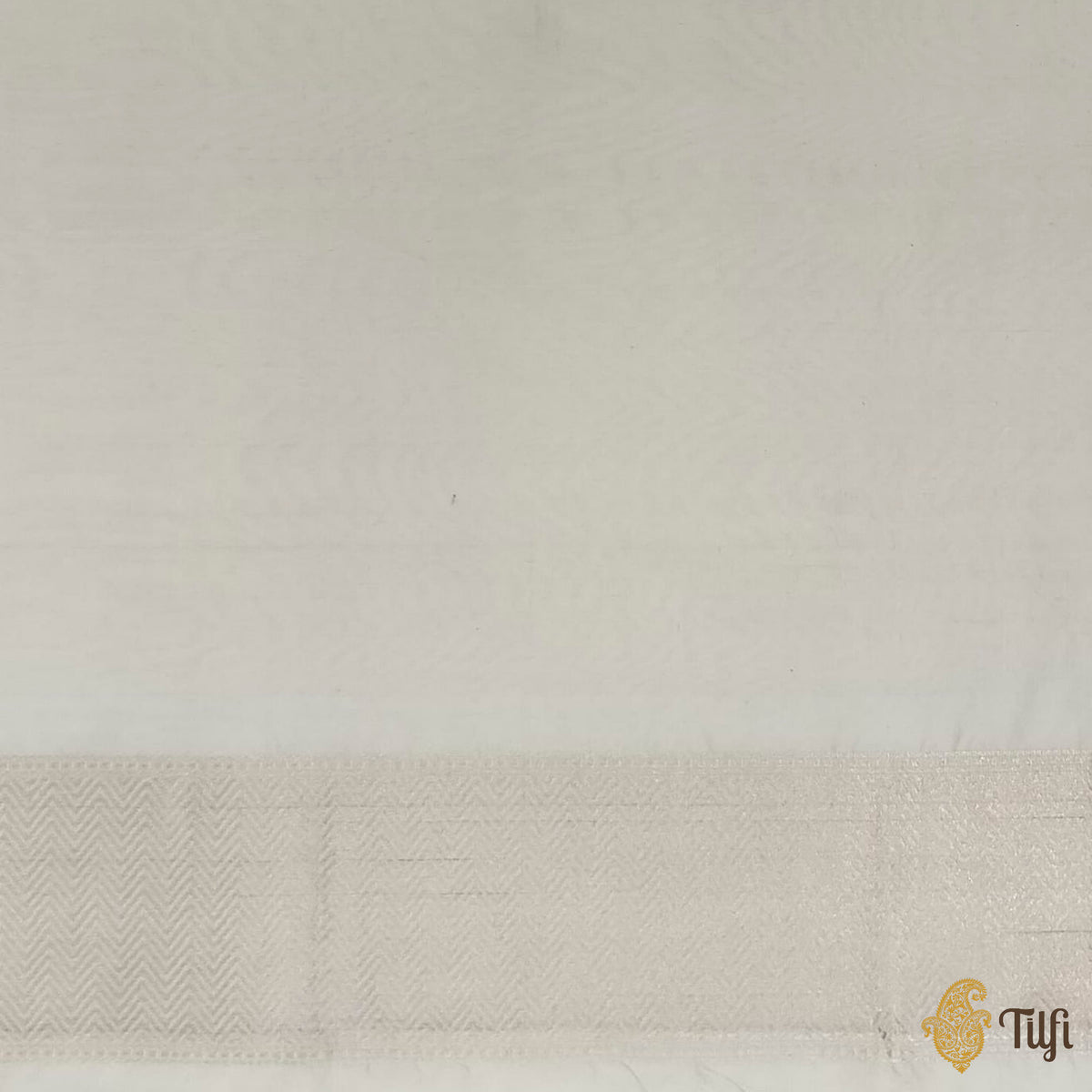 'Hibiscus' Off White Pure Katan Silk Banarasi Handloom Saree