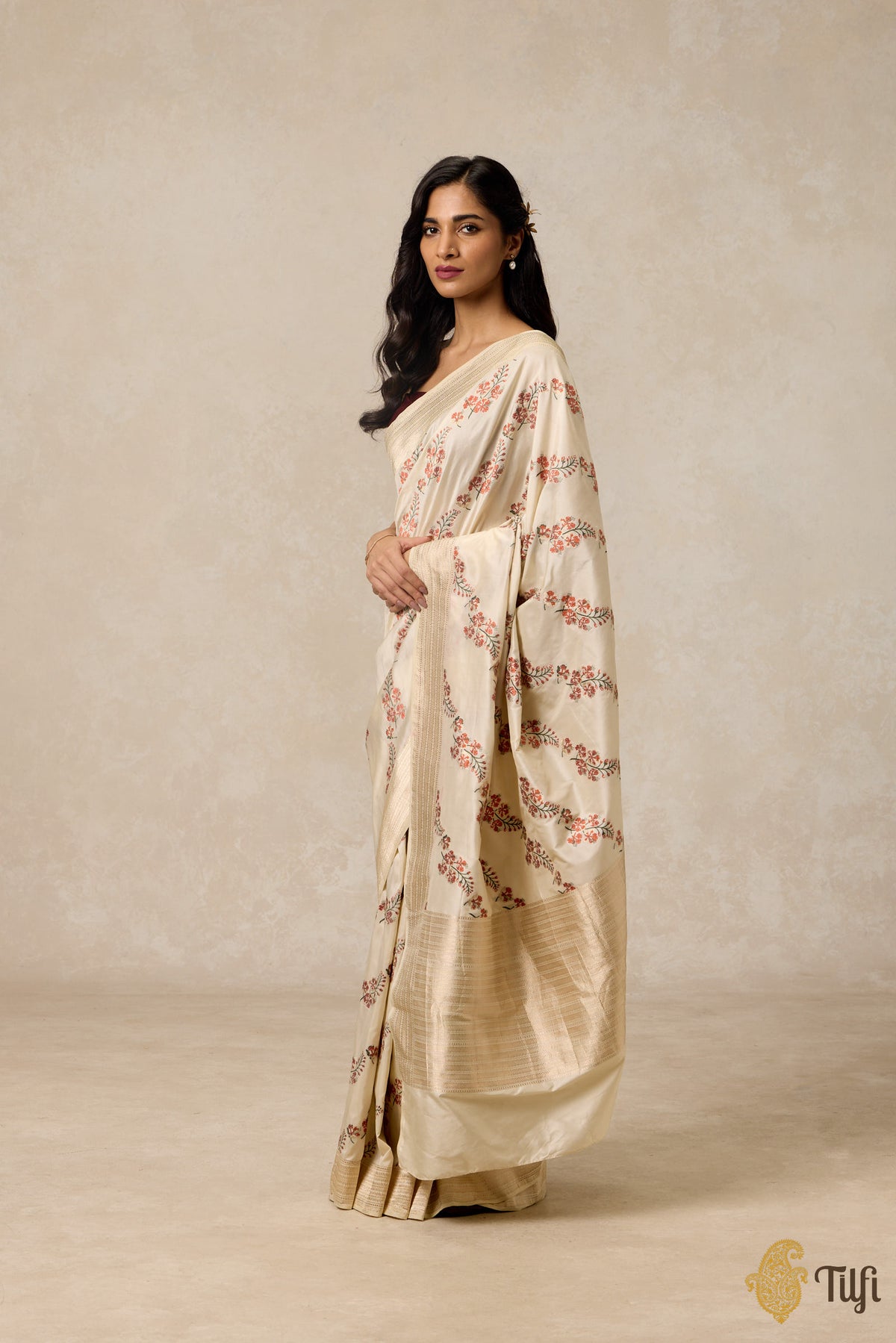 &#39;Gulmohar&#39; Off White Pure Katan Silk Banarasi Handloom Saree