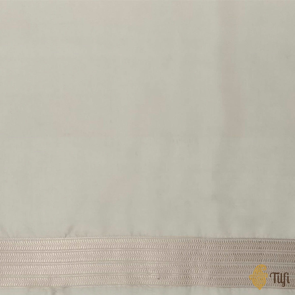 'Gulmohar' Off White Pure Katan Silk Banarasi Handloom Saree