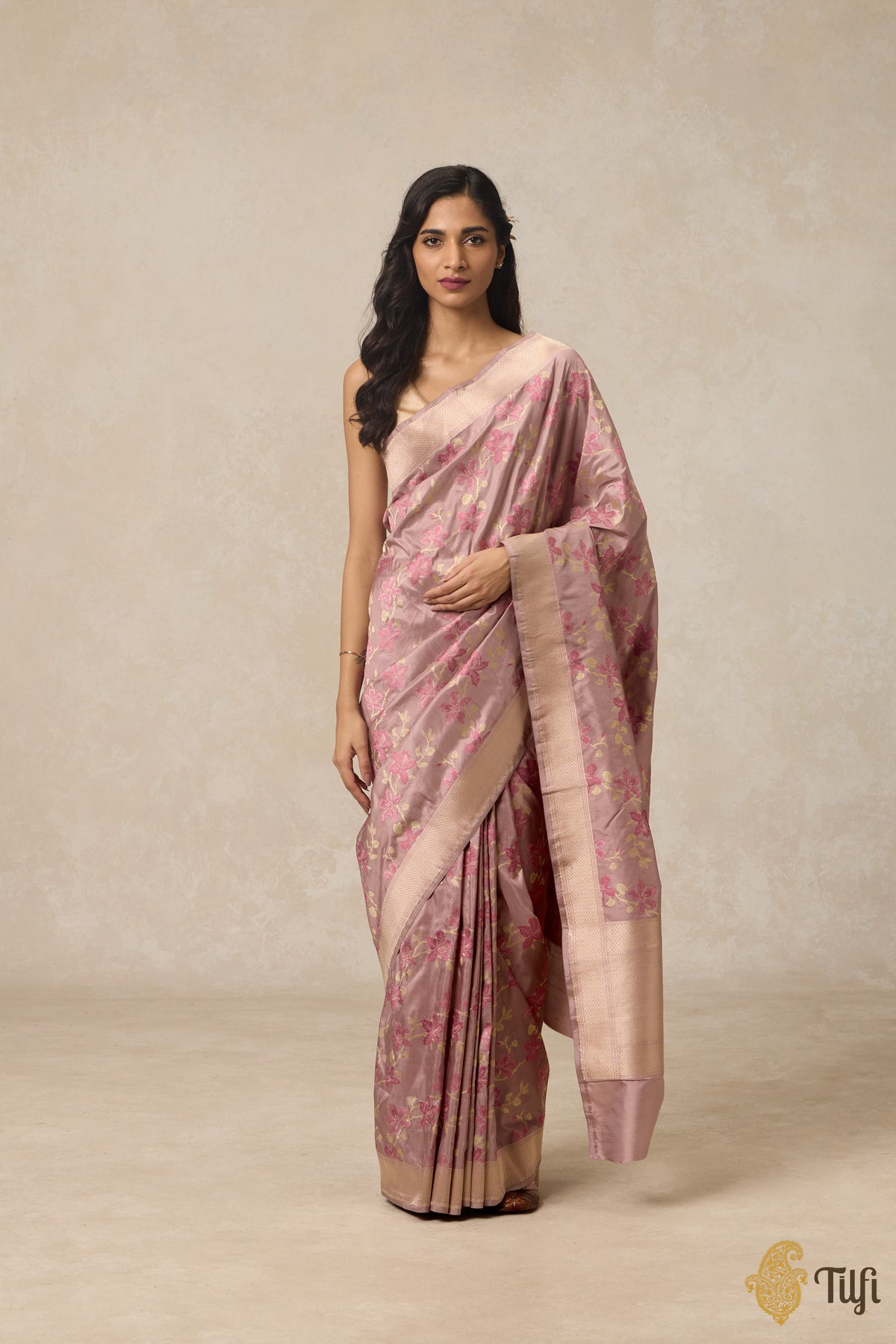 &#39;Kachnar&#39; Light Old Rose Pink Pure Katan Silk Banarasi Handloom Saree