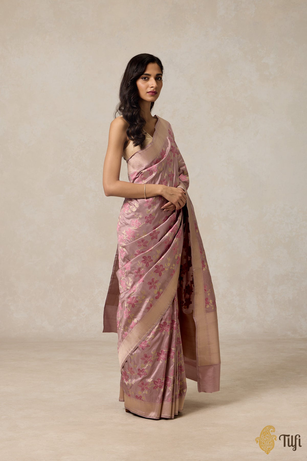 &#39;Kachnar&#39; Light Old Rose Pink Pure Katan Silk Banarasi Handloom Saree