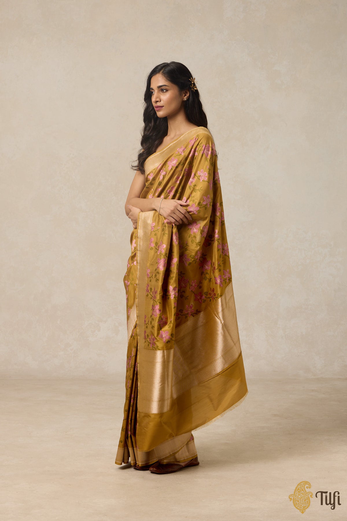 &#39;Kachnar&#39; Ochre Yellow Pure Katan Silk Banarasi Handloom Saree