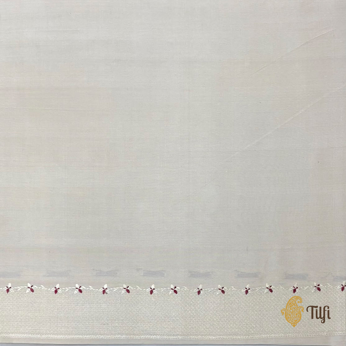 'Laelia' Light Beige Pure Katan Silk Banarasi Handloom Saree