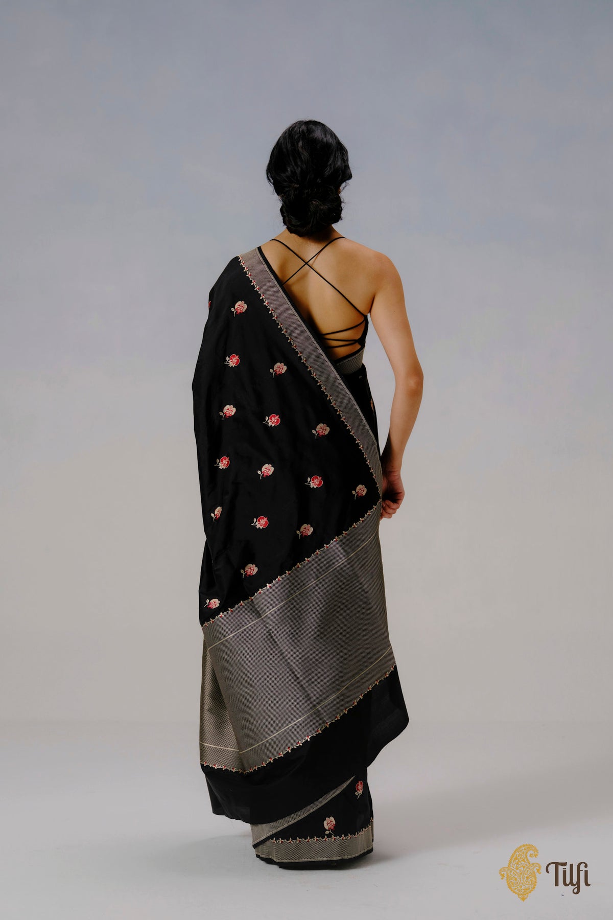 'Laelia' Black Pure Katan Silk Banarasi Handloom Saree