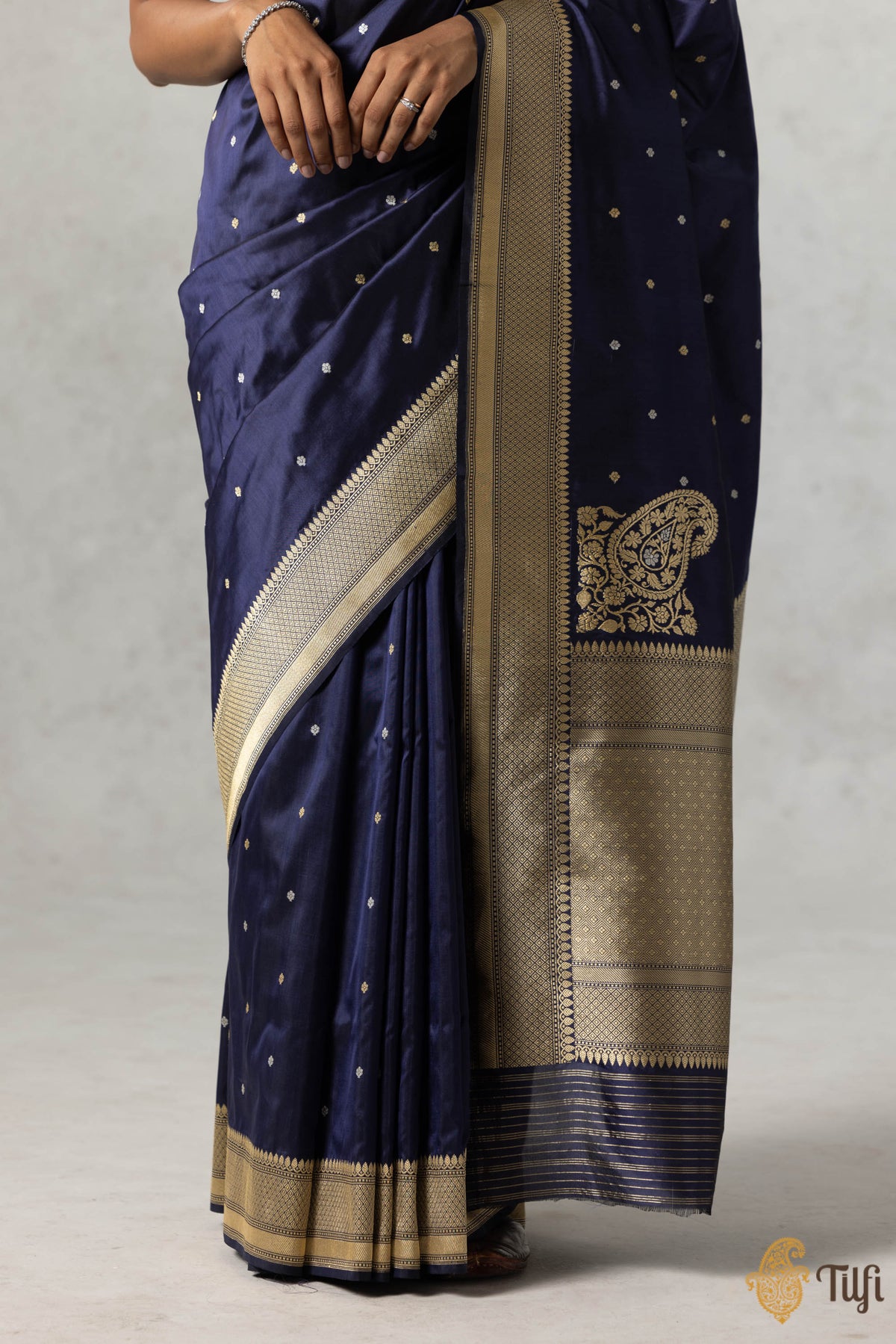 Navy Blue Pure Katan Silk Banarasi Handloom Saree