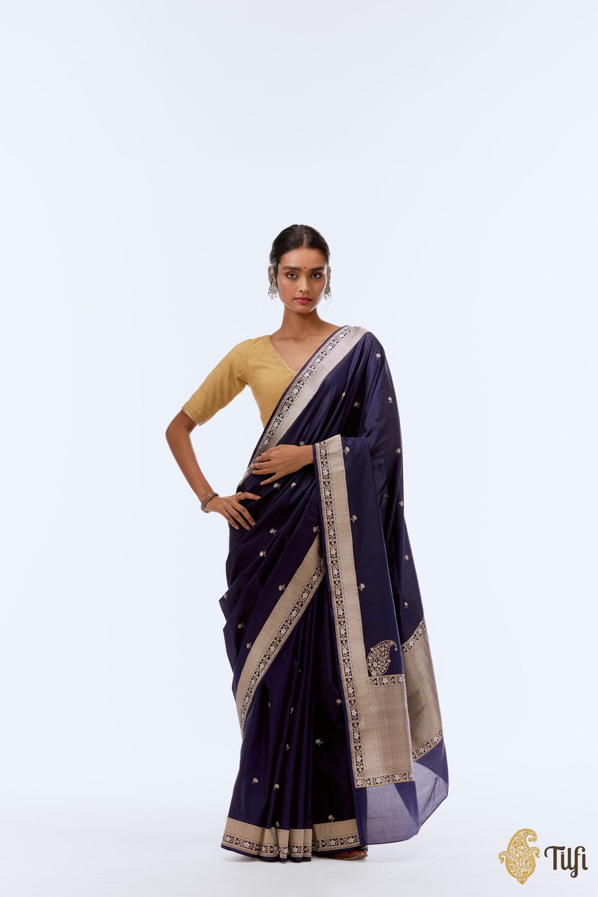 &#39;Komal Abhisar&#39; Deep Navy Pure Katan Silk Banarasi Handloom Saree