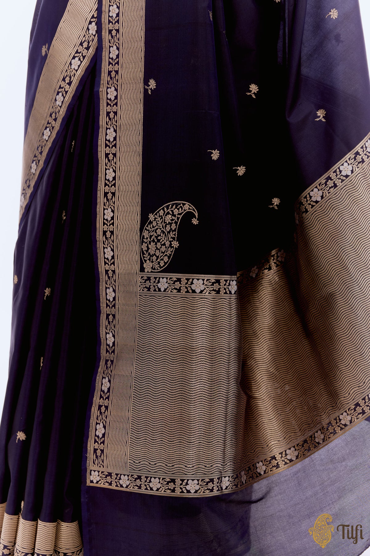 &#39;Komal Abhisar&#39; Deep Navy Pure Katan Silk Banarasi Handloom Saree