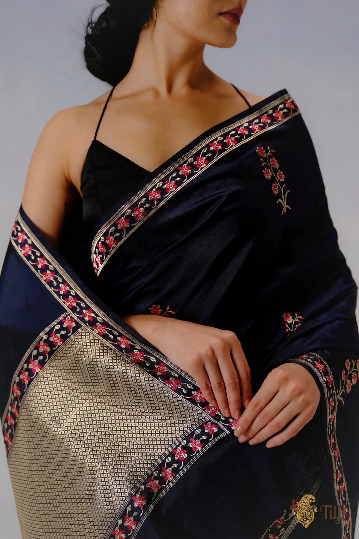 'Vanda' Navy Blue Pure Katan Silk Banarasi Handloom Saree