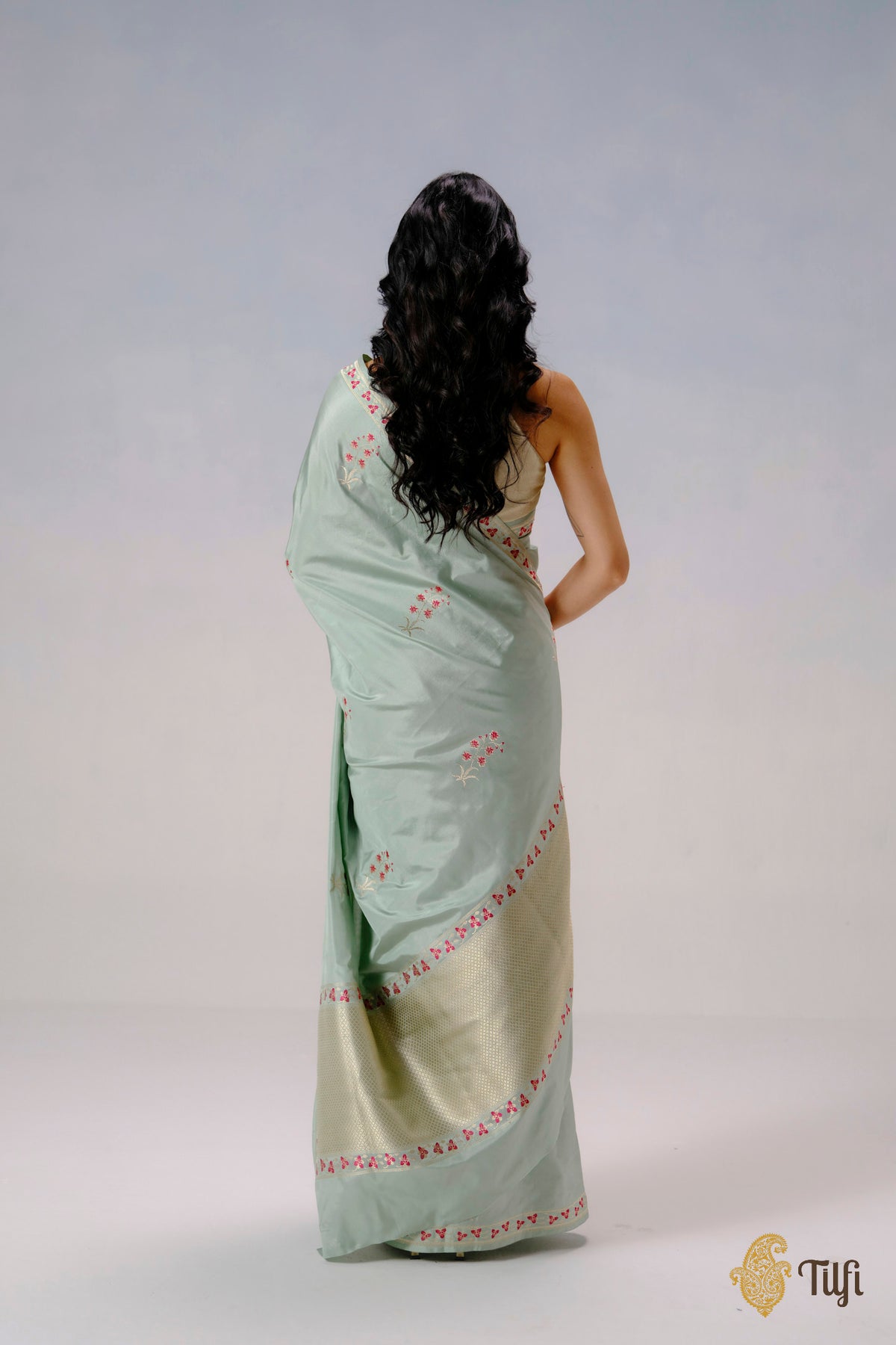 'Vanda' Pastel Green Pure Katan Silk Banarasi Handloom Saree
