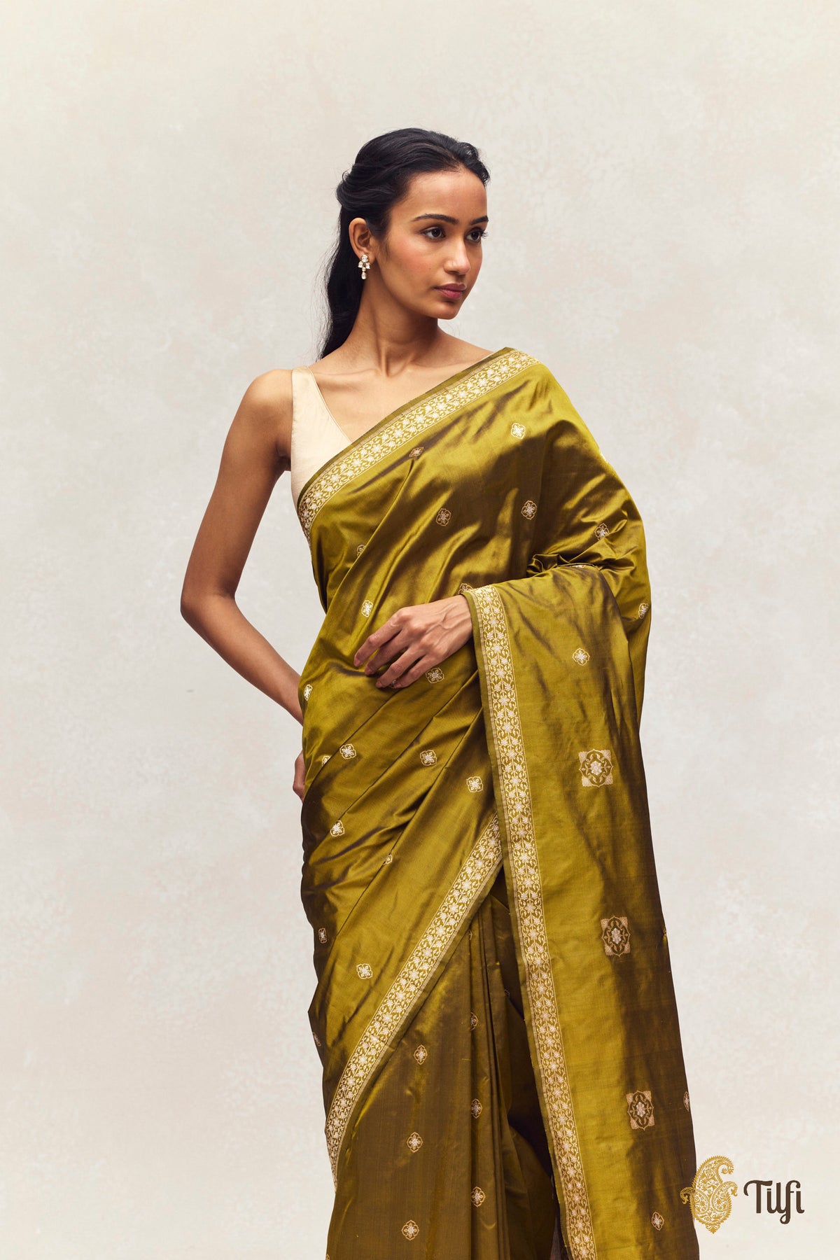 'Alaka' Mehendi Green Pure Katan Silk Banarasi Handloom Saree