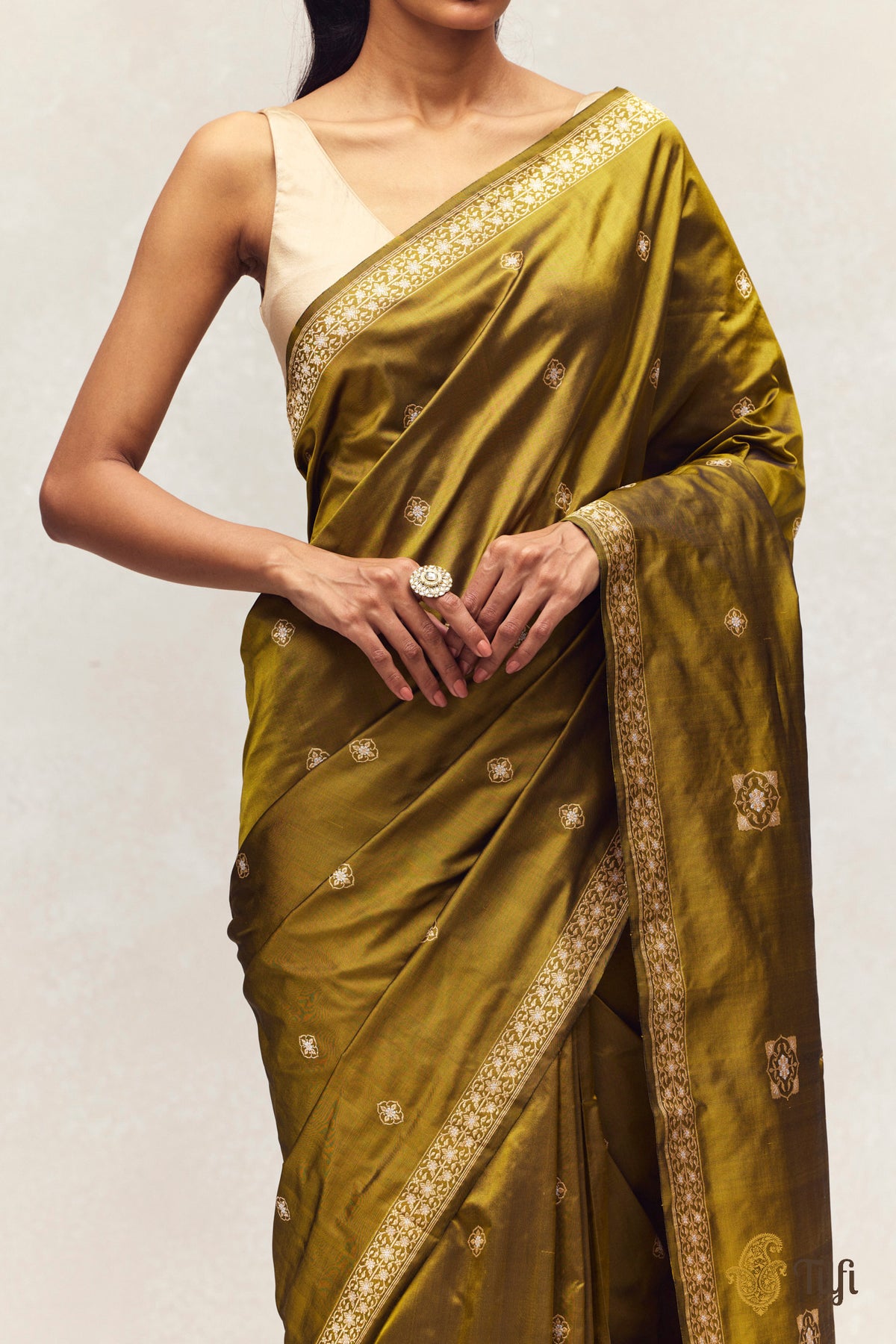 'Alaka' Mehendi Green Pure Katan Silk Banarasi Handloom Saree