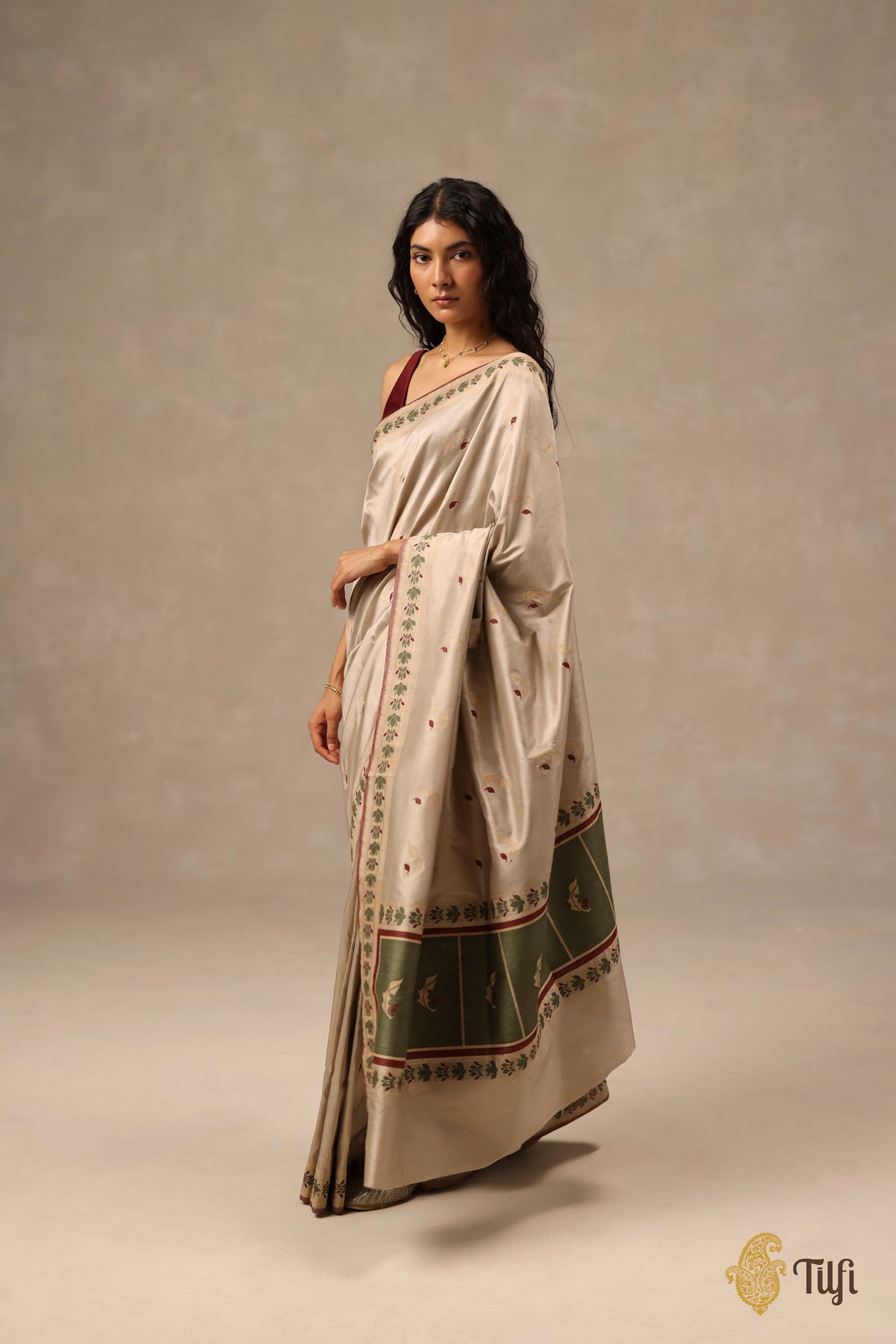 'Flora' Silver Grey Pure Katan Gheecha Silk Banarasi Handloom Saree