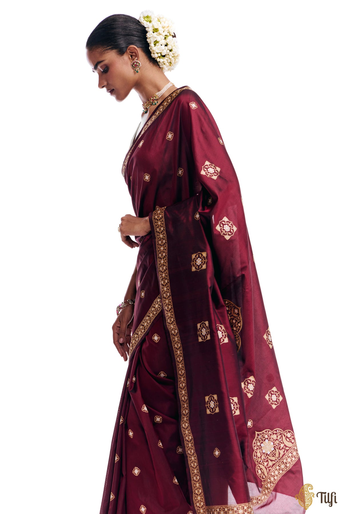 'Alaka' Maroon Pure Katan Silk Banarasi Handloom Saree