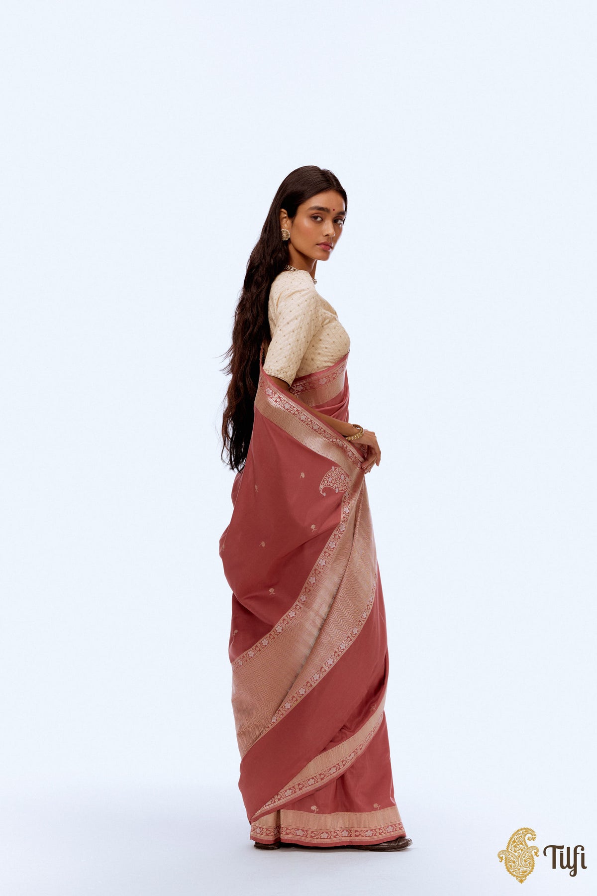 &#39;Komal Abhisar&#39; Old Rose Pink Pure Katan Silk Banarasi Handloom Saree