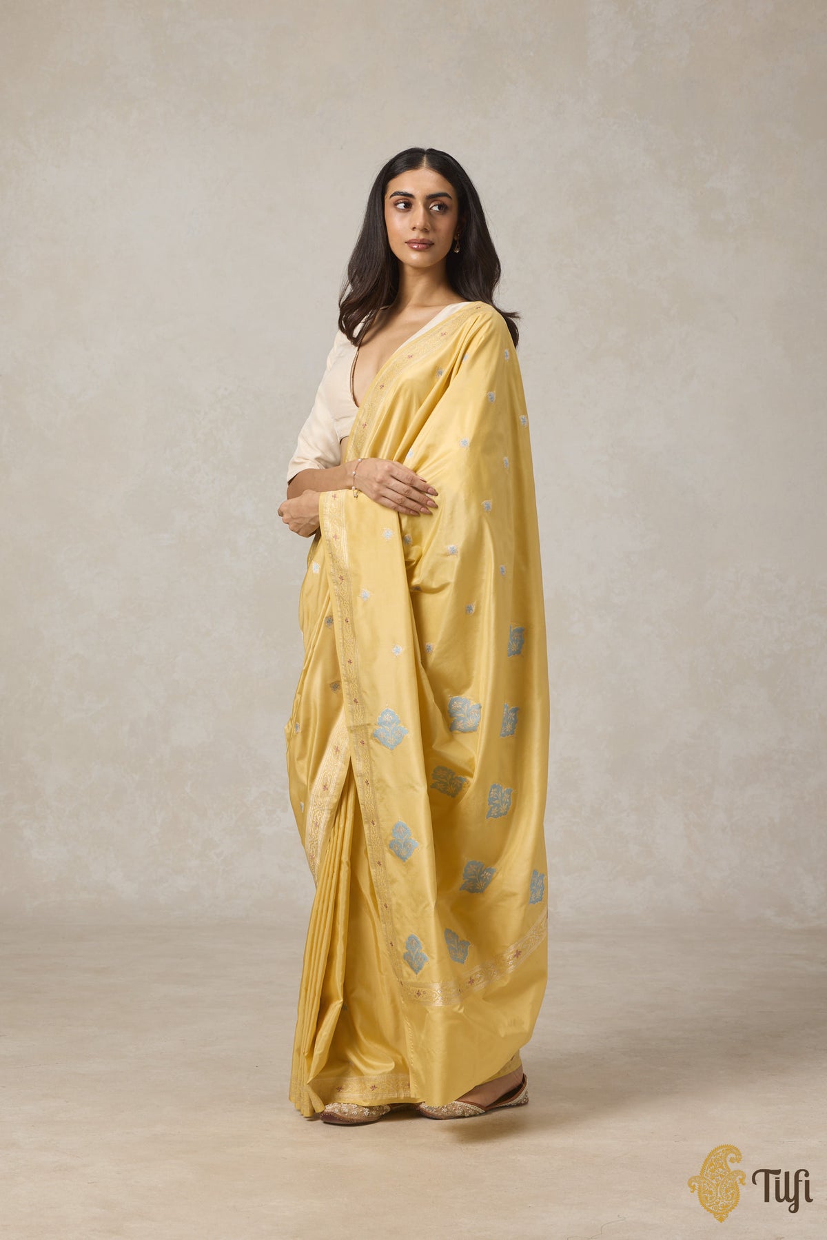 &#39;Shanta&#39; Pastel Yellow Pure Katan Silk Banarasi Handloom Saree