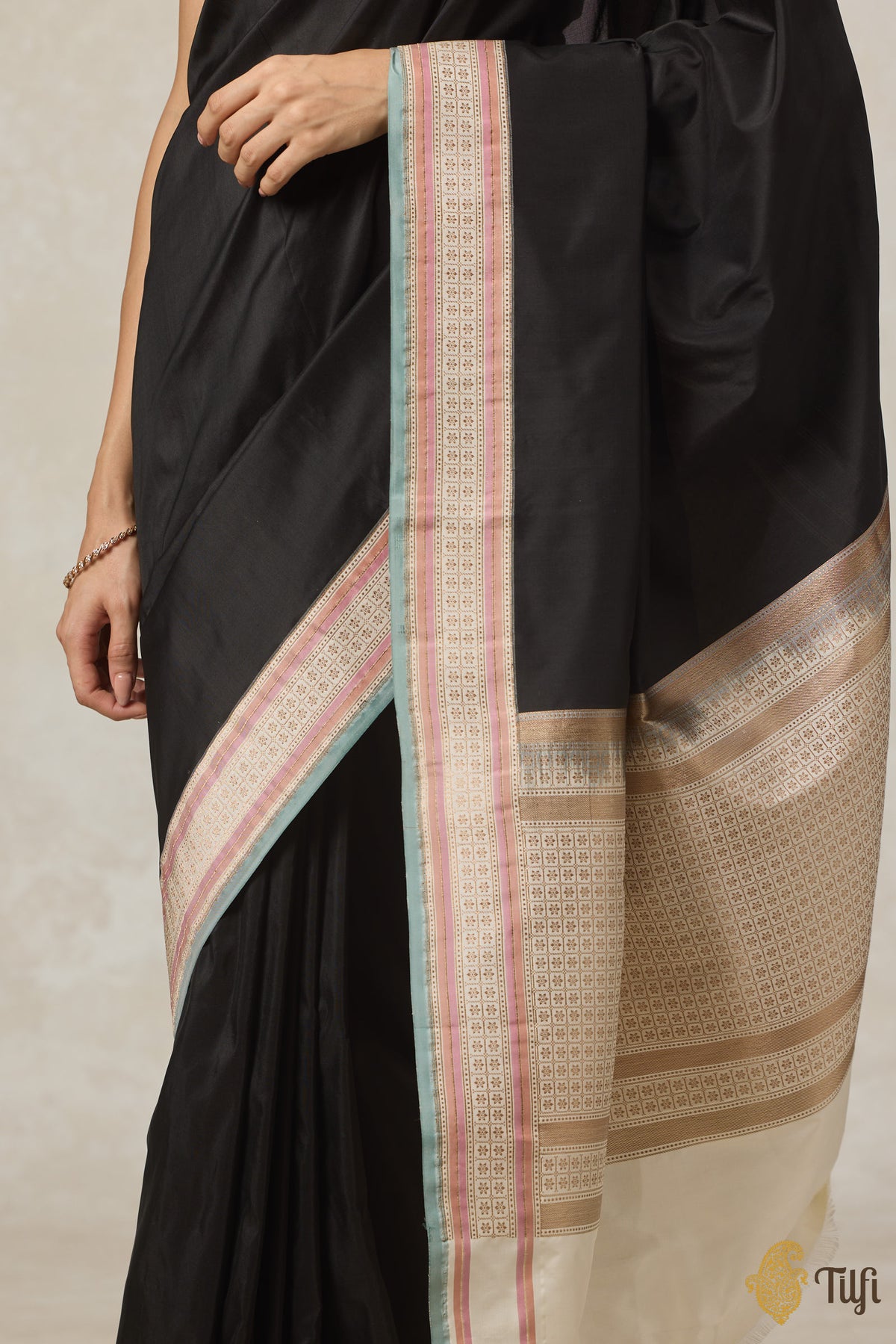 Black-Cream Pure Katan Silk Banarasi Kadiyal Handloom Saree