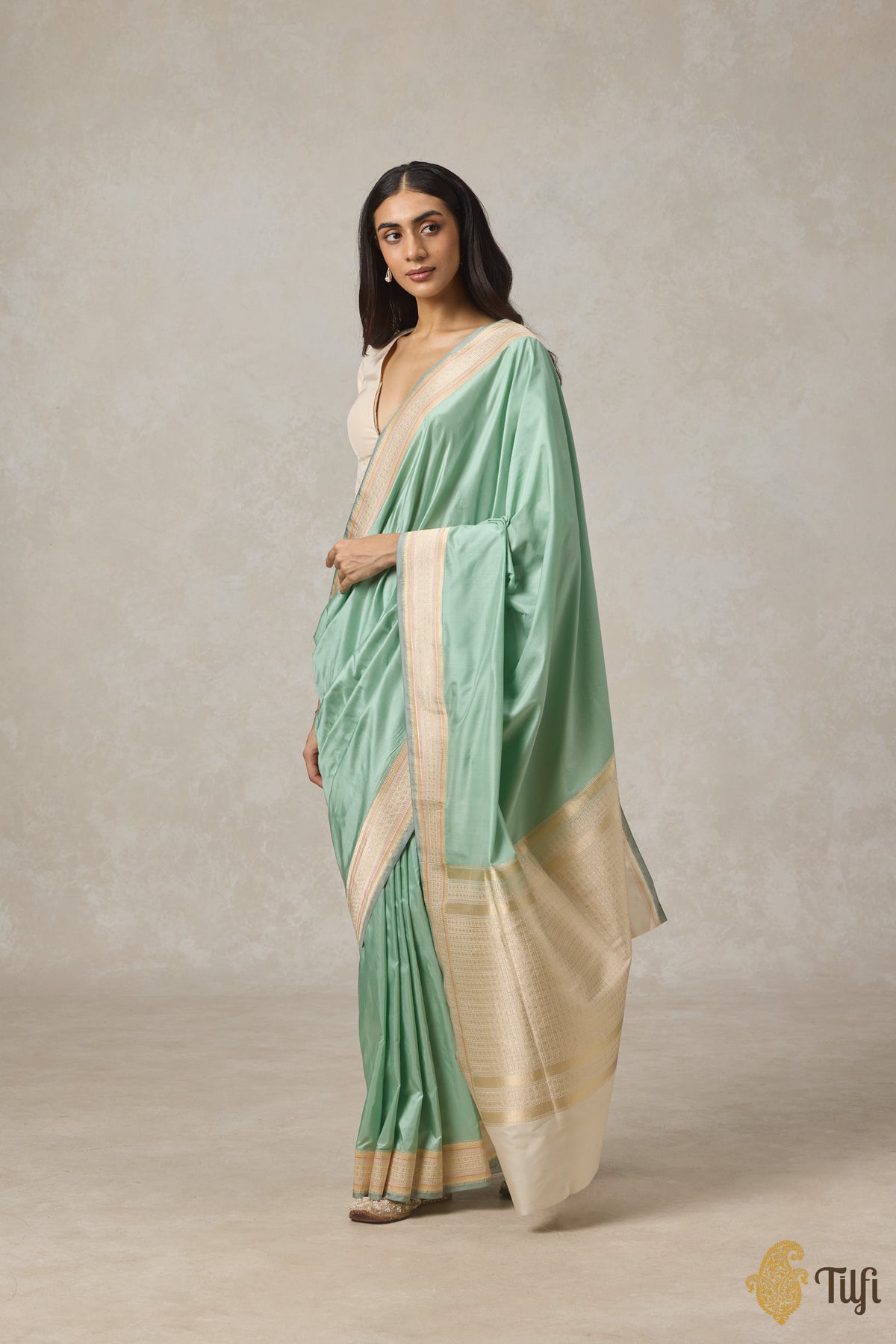 Pastel Mint Pure Katan Silk Banarasi Kadiyal Handloom Saree