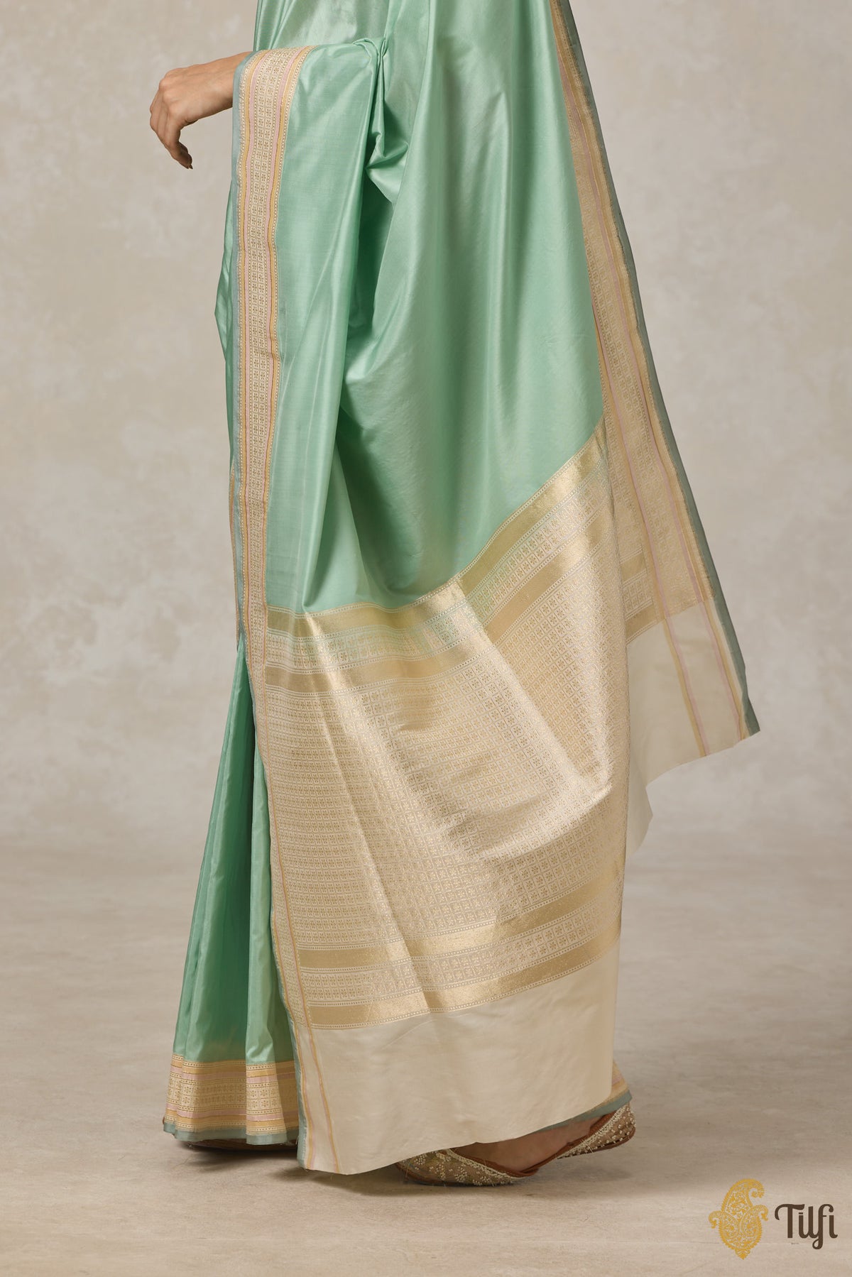 Pastel Mint Pure Katan Silk Banarasi Kadiyal Handloom Saree