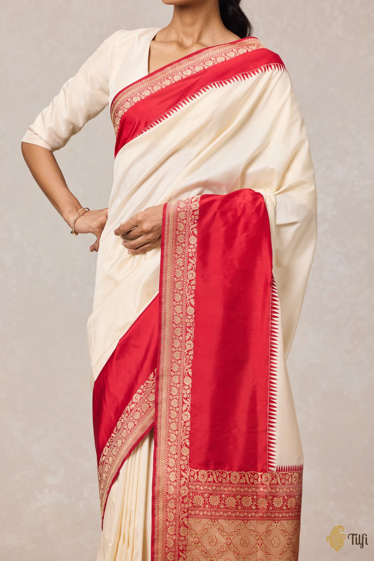 Off-White-Red Pure Katan Silk Banarasi Handloom Saree