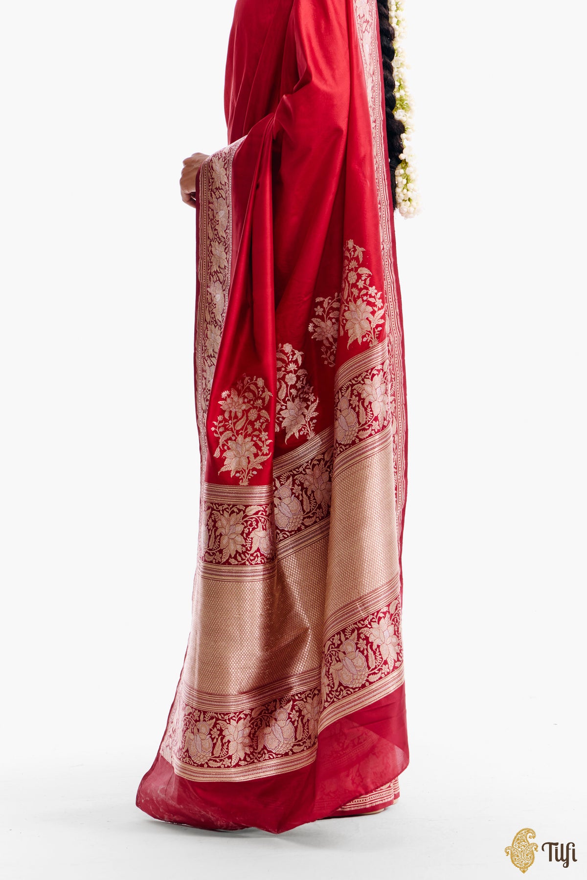 Pre-Order: 'Indu' Red-Maroon Pure Katan Silk Banarasi Kadiyal Handloom Saree