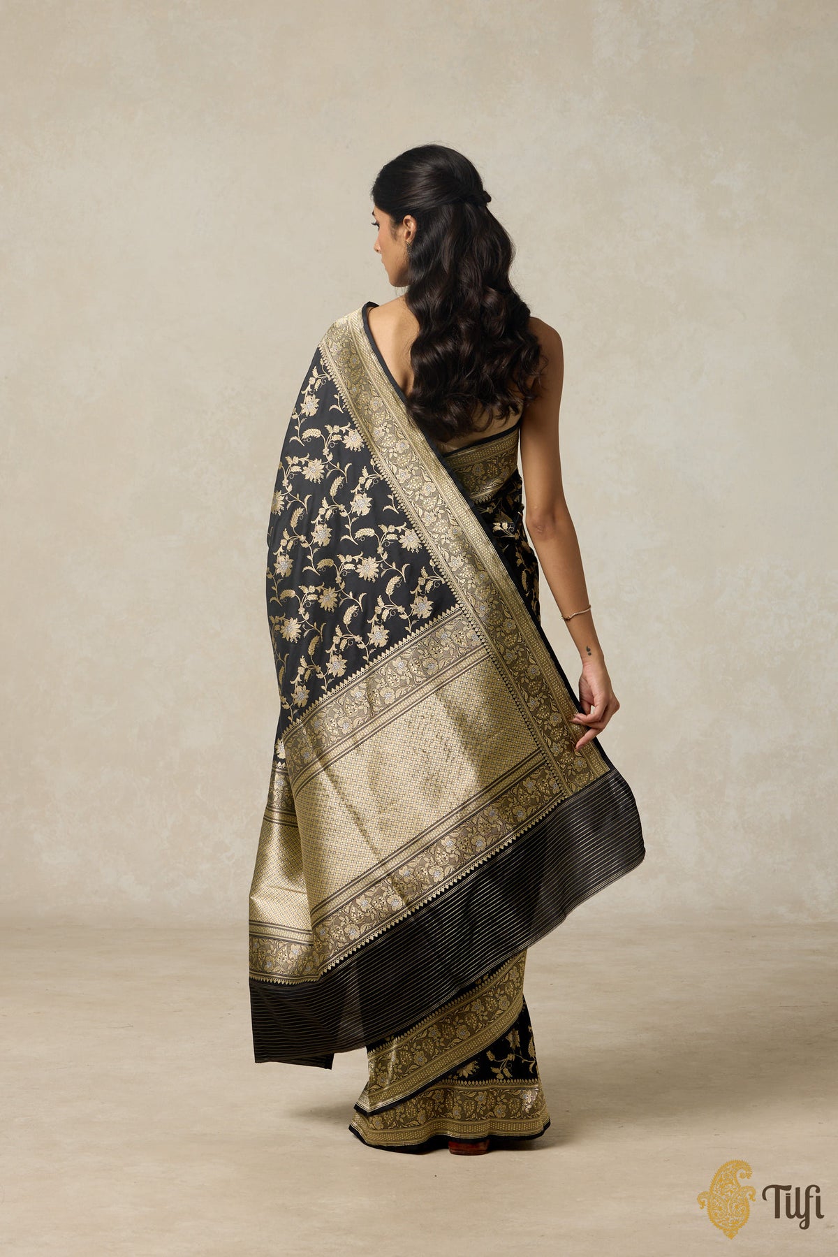 &#39;Ashwini&#39; Black Pure Katan Silk Banarasi Handloom Saree