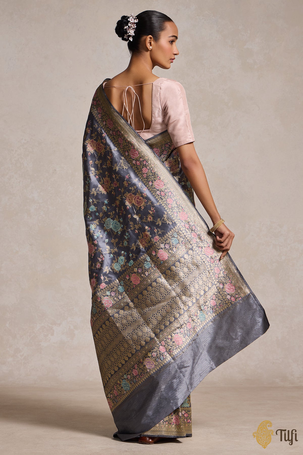 &#39;Roja&#39; Grey Pure Katan Silk Banarasi Handloom Saree