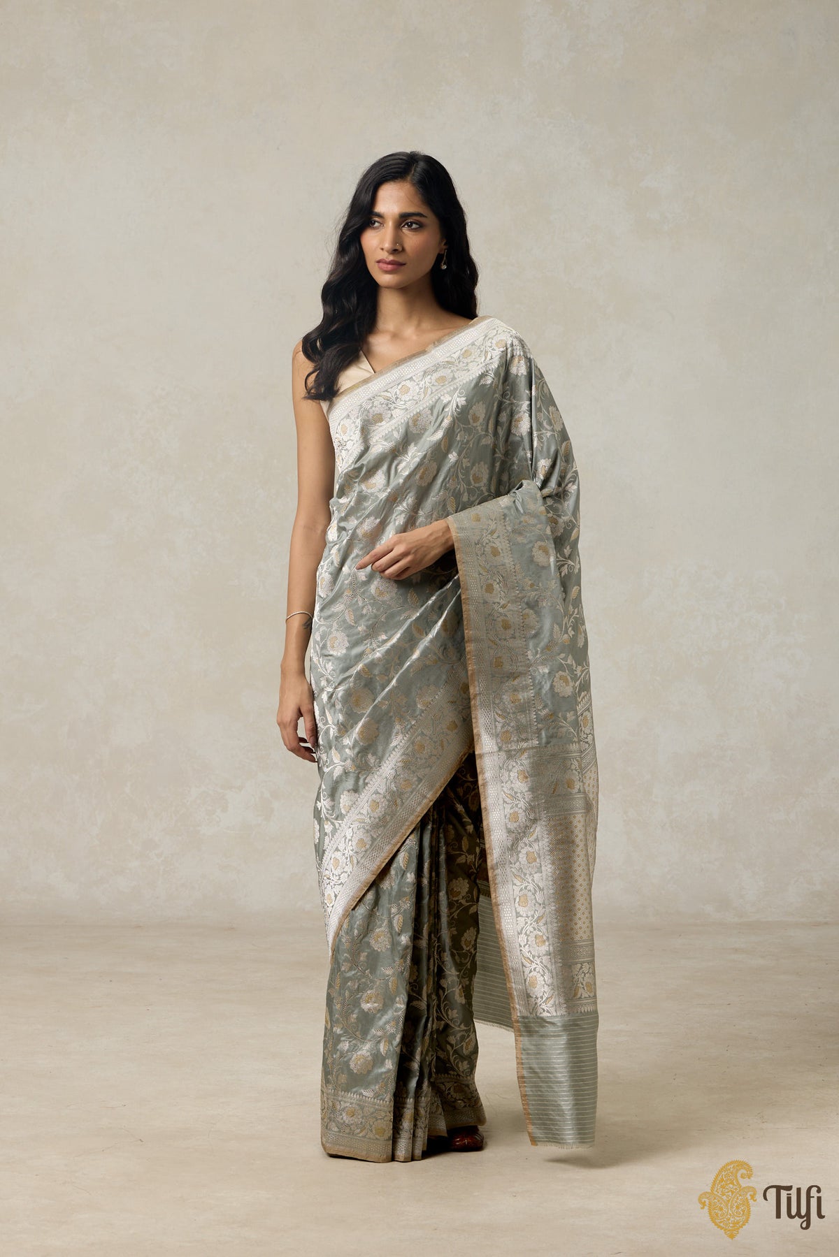 &#39;Diya&#39; Stone Grey Pure Katan Silk Banarasi Handloom Saree