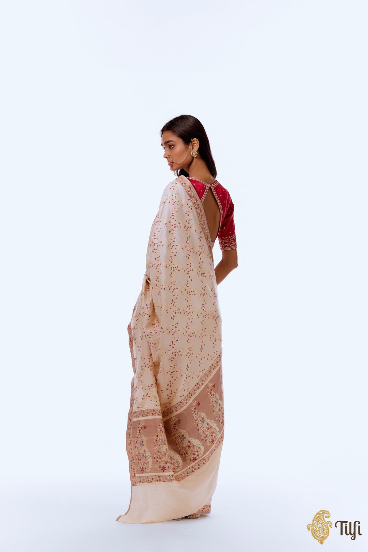 &#39;Komal Vihang&#39; Off-White Pure Katan Silk Banarasi Handloom Saree