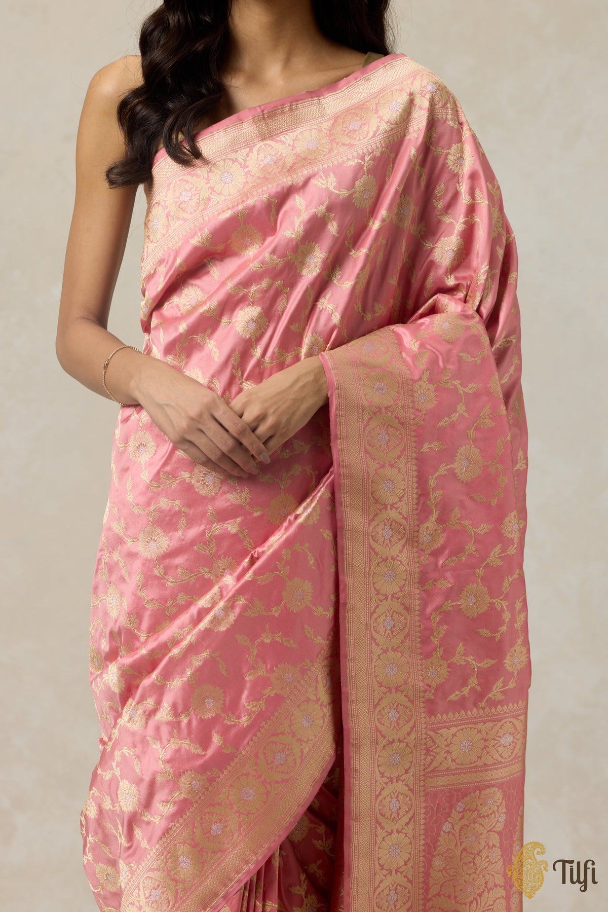 &#39;Arya&#39; Coral Peach Pure Katan Silk Banarasi Handloom Saree