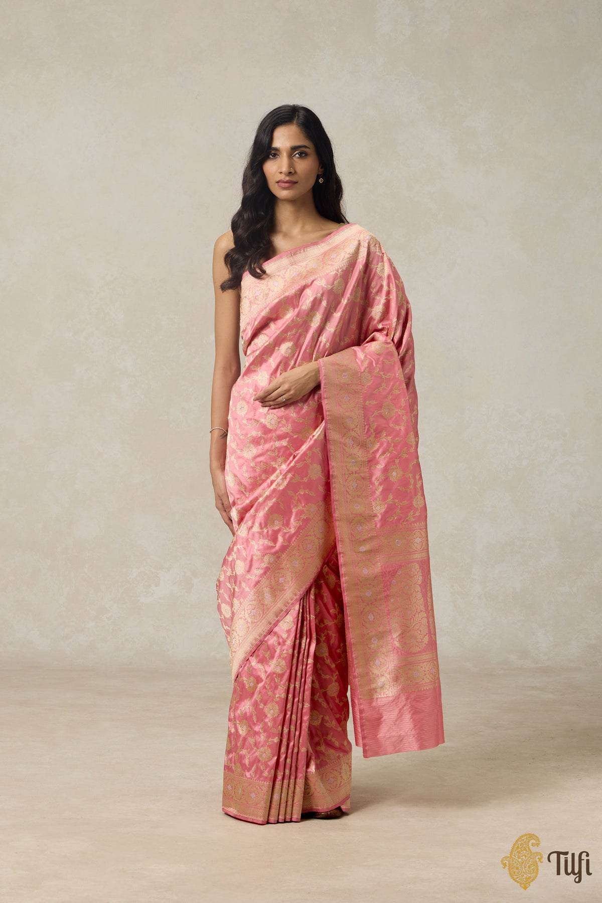 &#39;Arya&#39; Coral Peach Pure Katan Silk Banarasi Handloom Saree