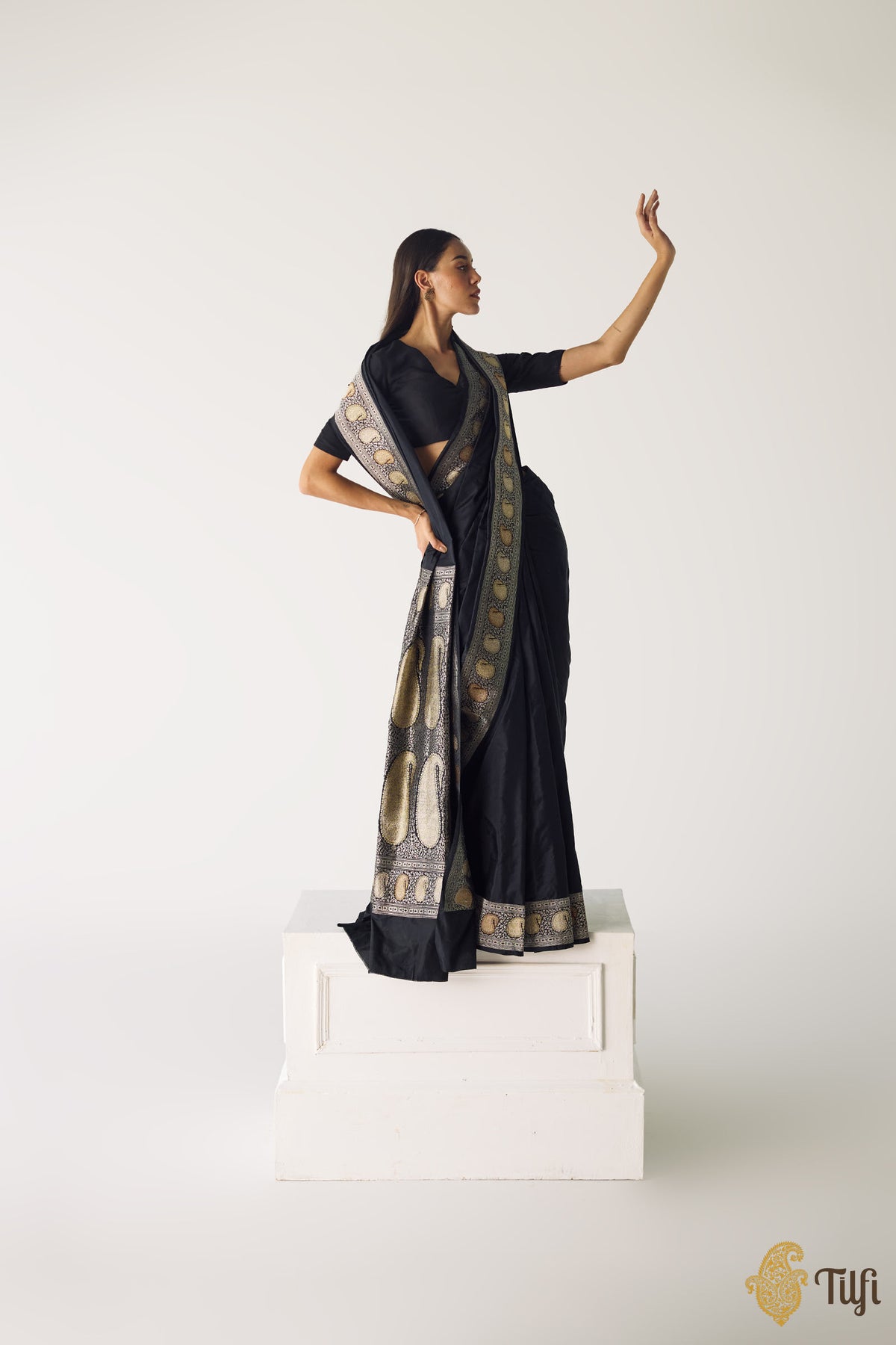 &#39;Uttara&#39; Black Pure Katan Silk Banarasi Handloom Saree