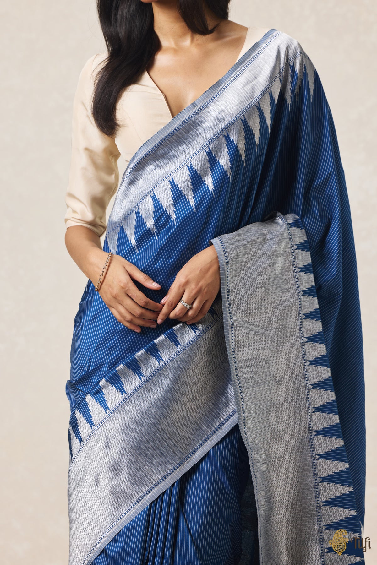 Navy Blue Pure Katan Silk Banarasi Handloom Saree