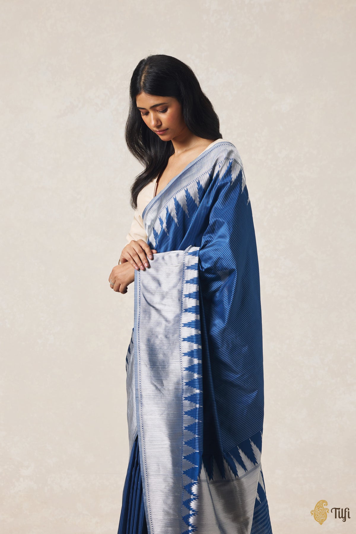 Navy Blue Pure Katan Silk Banarasi Handloom Saree