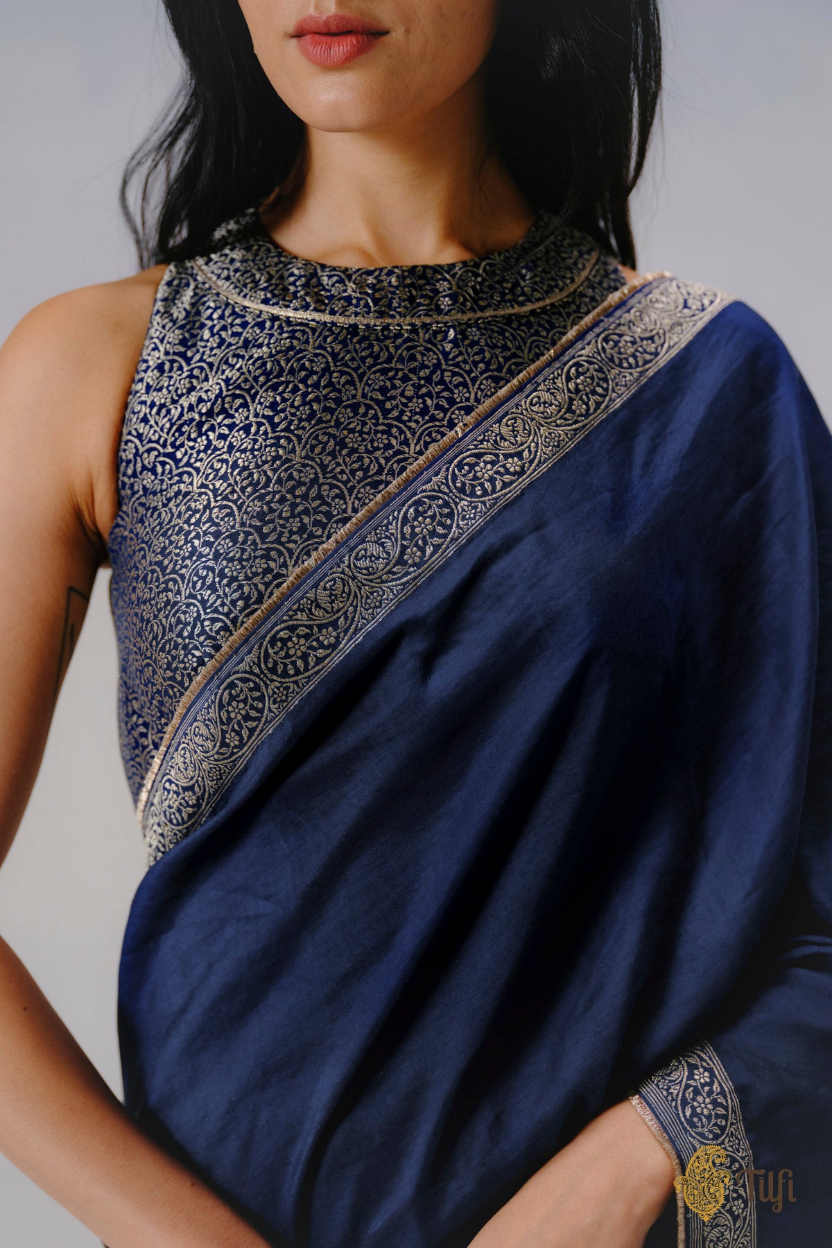 'Abha' Navy Blue Pure Katan Silk Banarasi Handloom Saree
