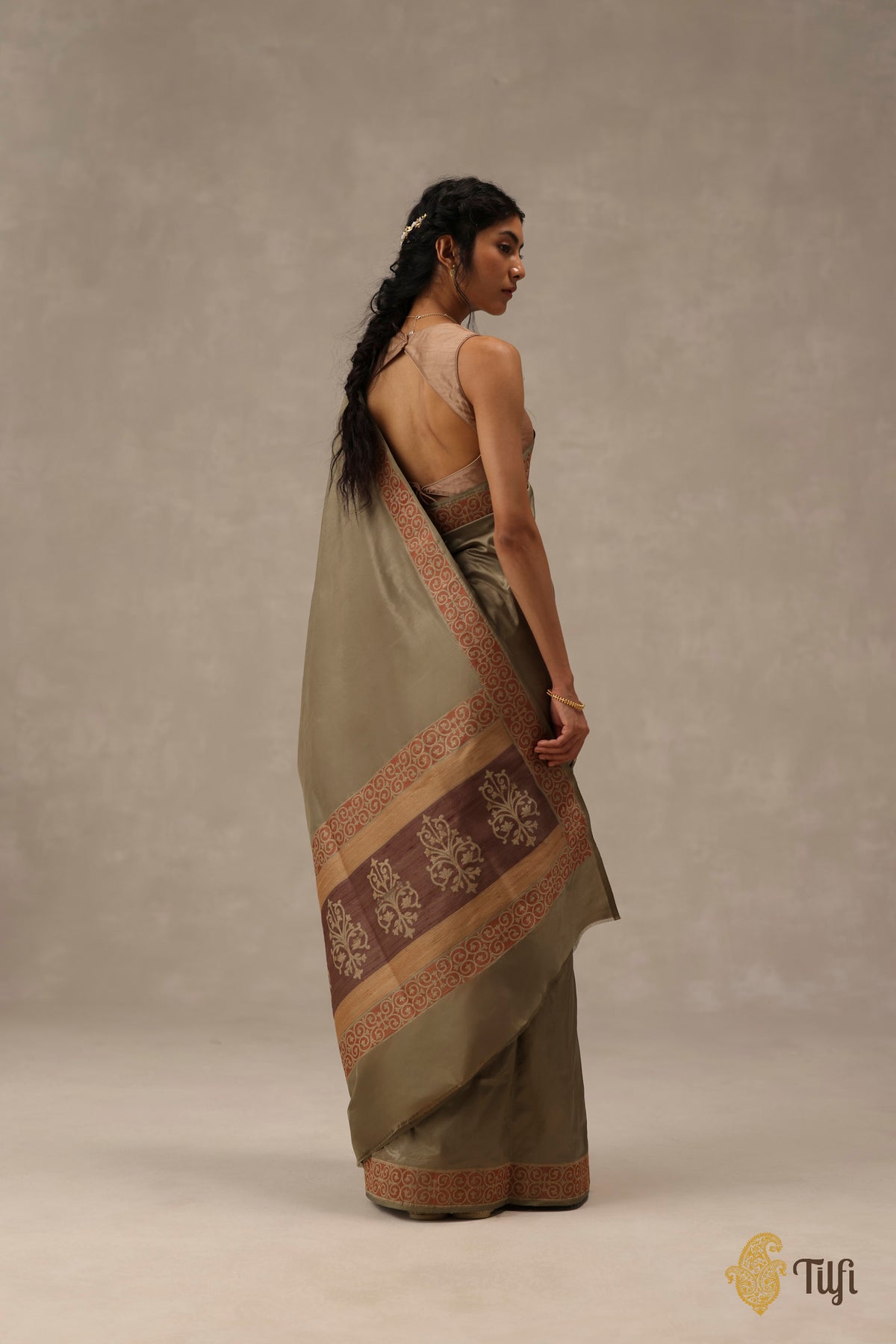 'Alba' Olive Green Pure Katan Gheecha Silk Banarasi Handloom Saree
