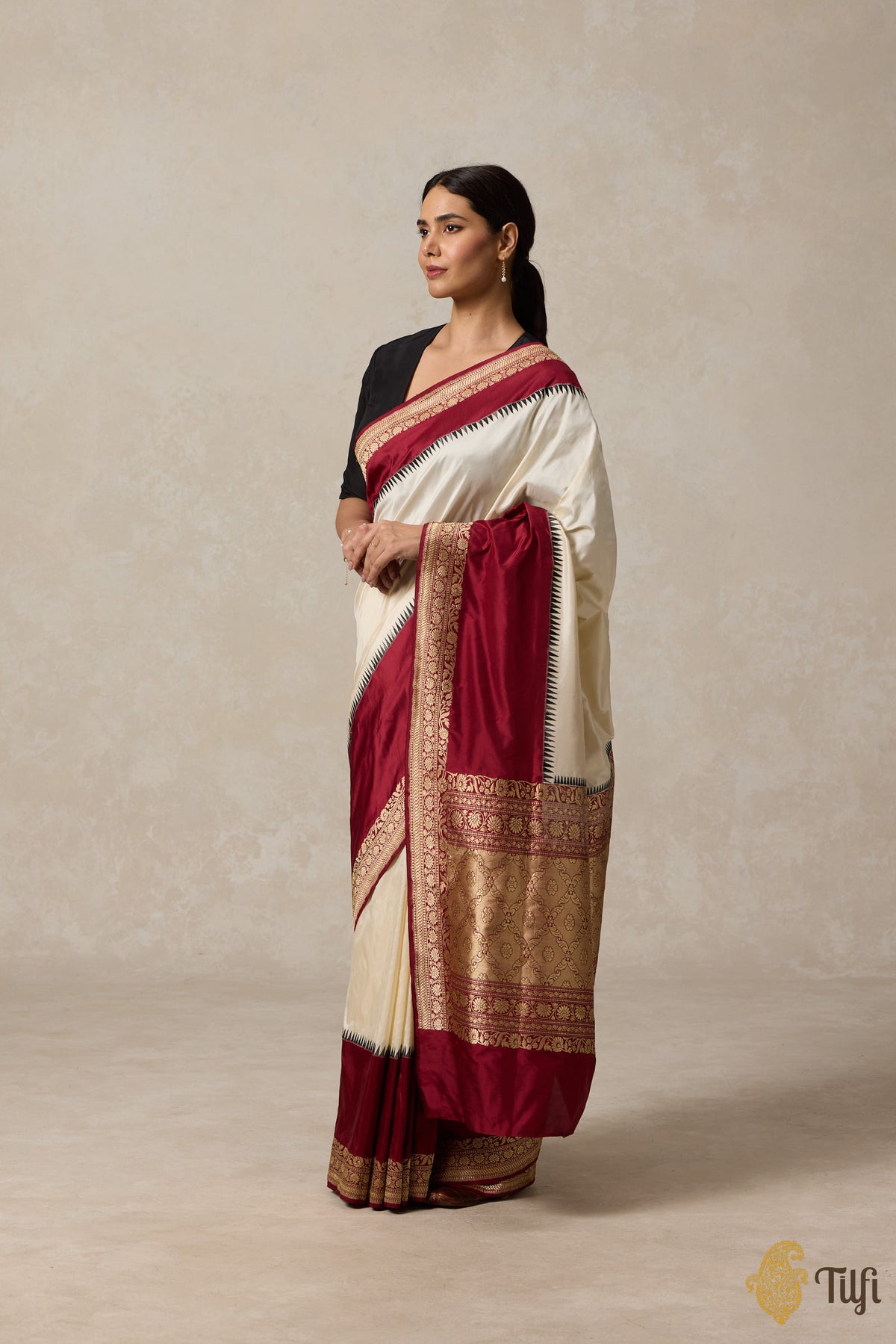 Pre-Order: Off-White-Maroon Pure Katan Silk Banarasi Handloom Saree