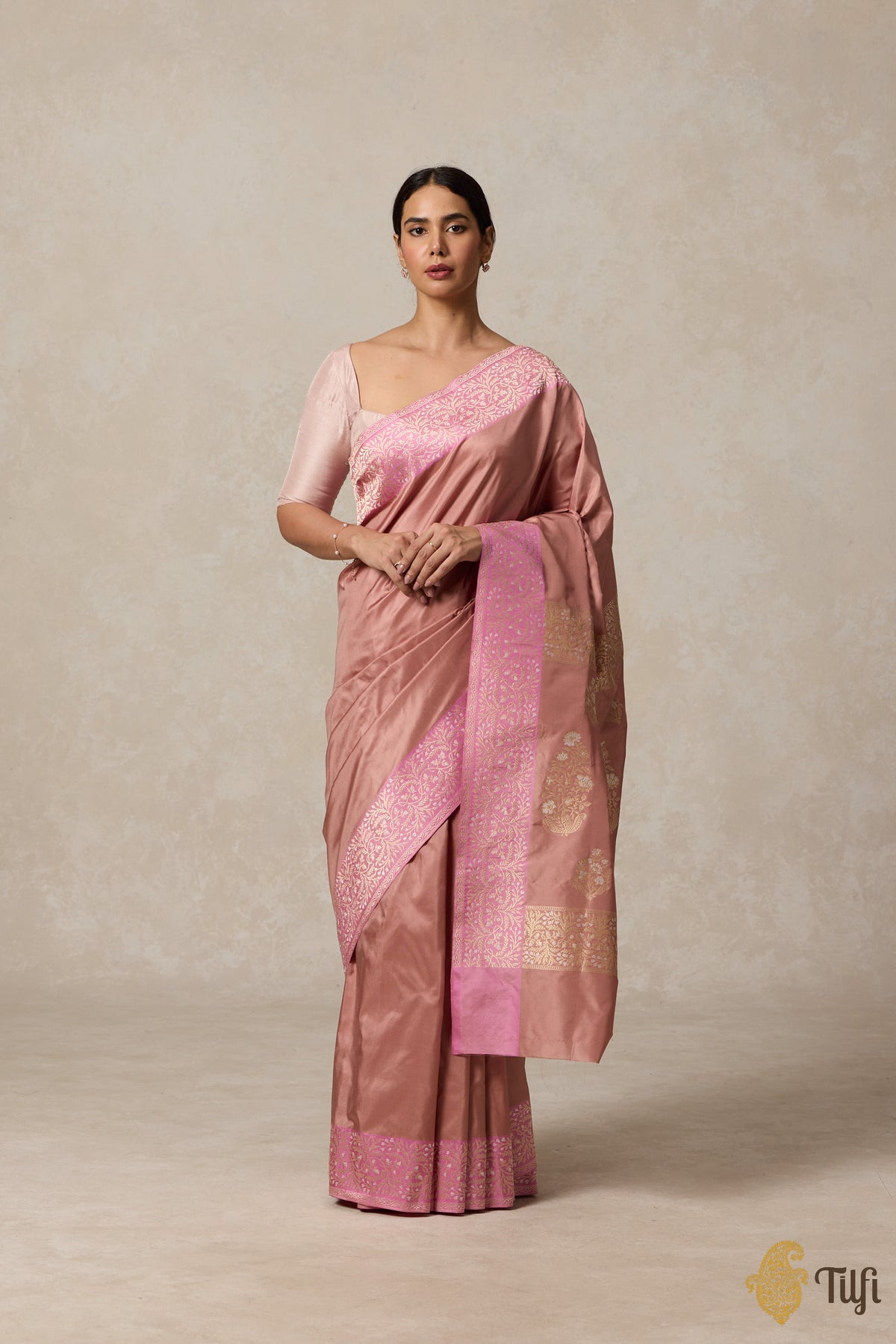 &#39;Vilakshana&#39; Old Rose-Pink Pure Katan Silk Banarasi Handloom Saree