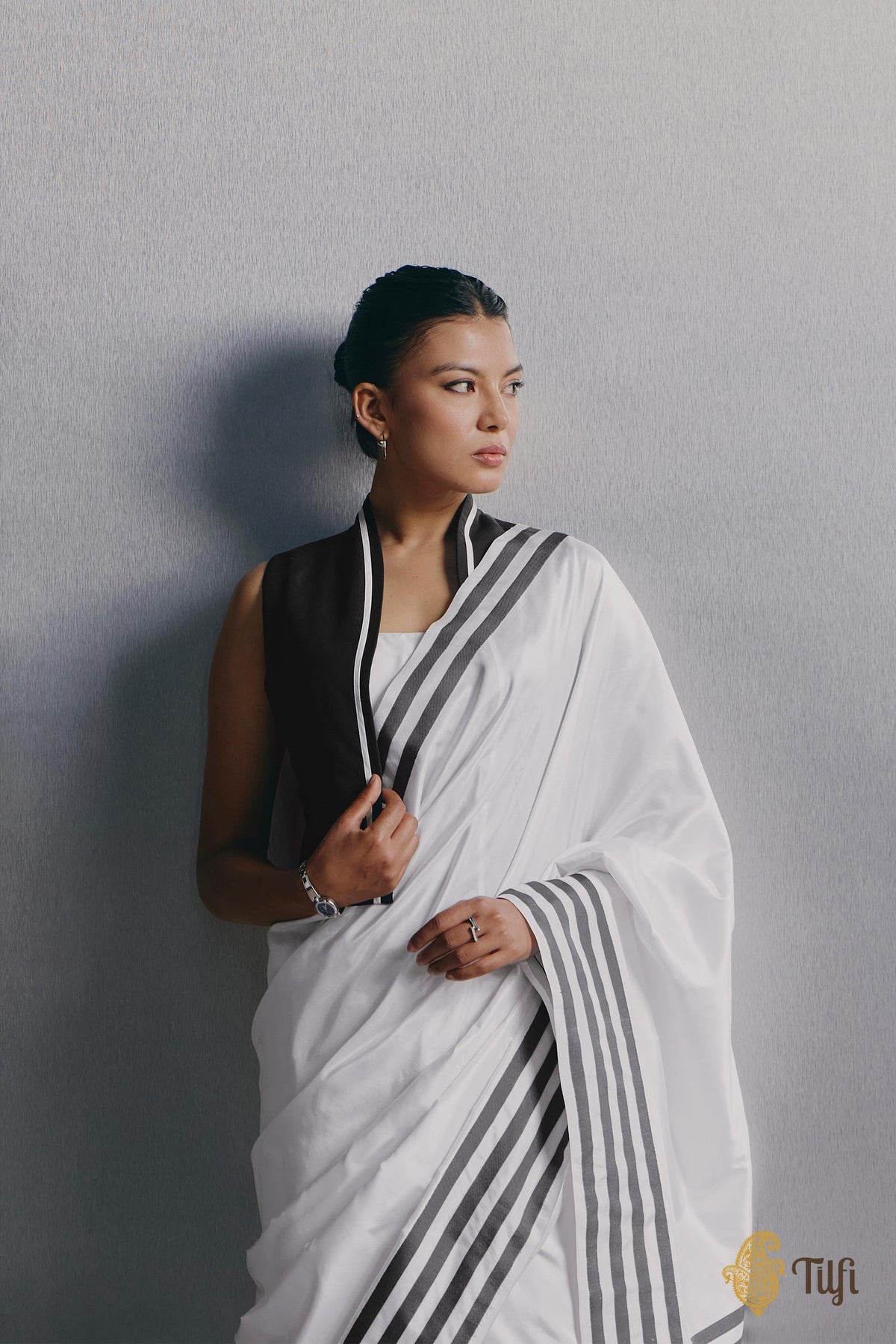 'Sheet Music' White Pure Katan Silk Banarasi Handloom Saree