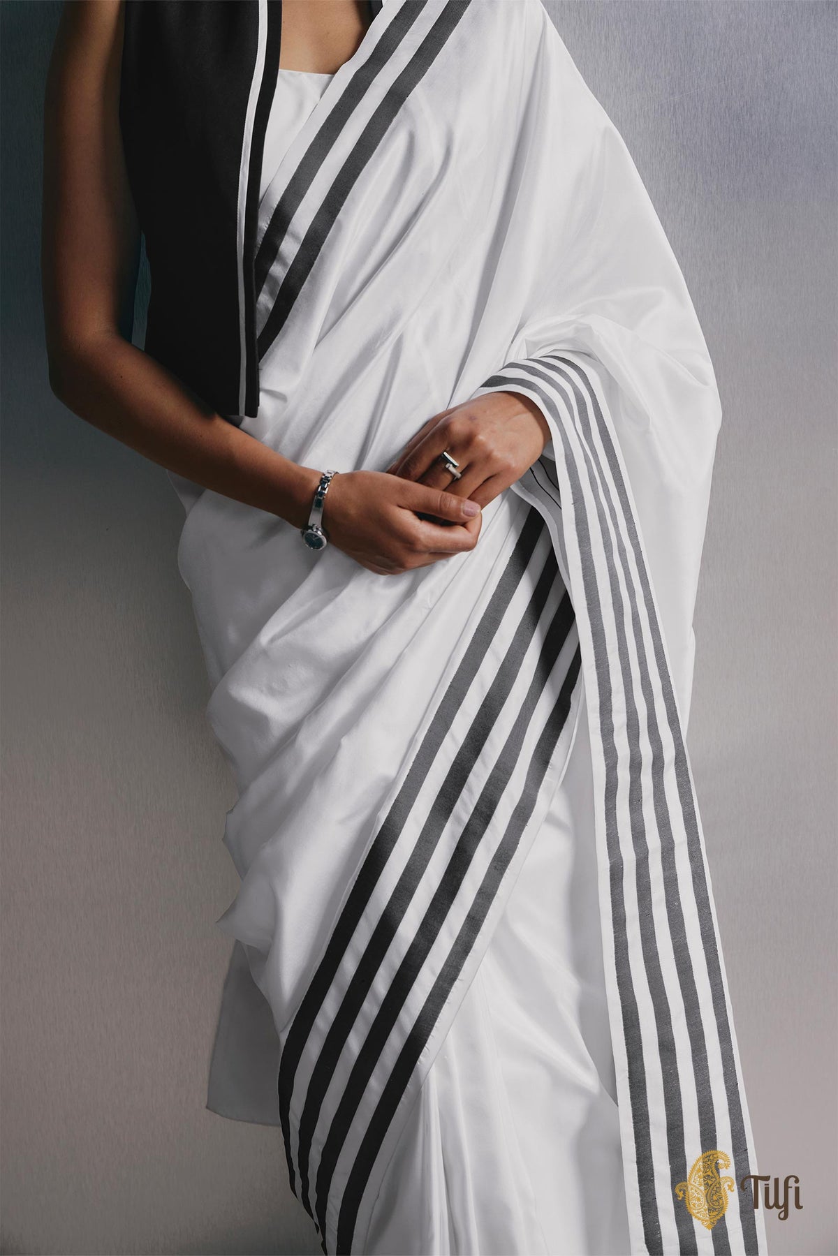 'Sheet Music' White Pure Katan Silk Banarasi Handloom Saree